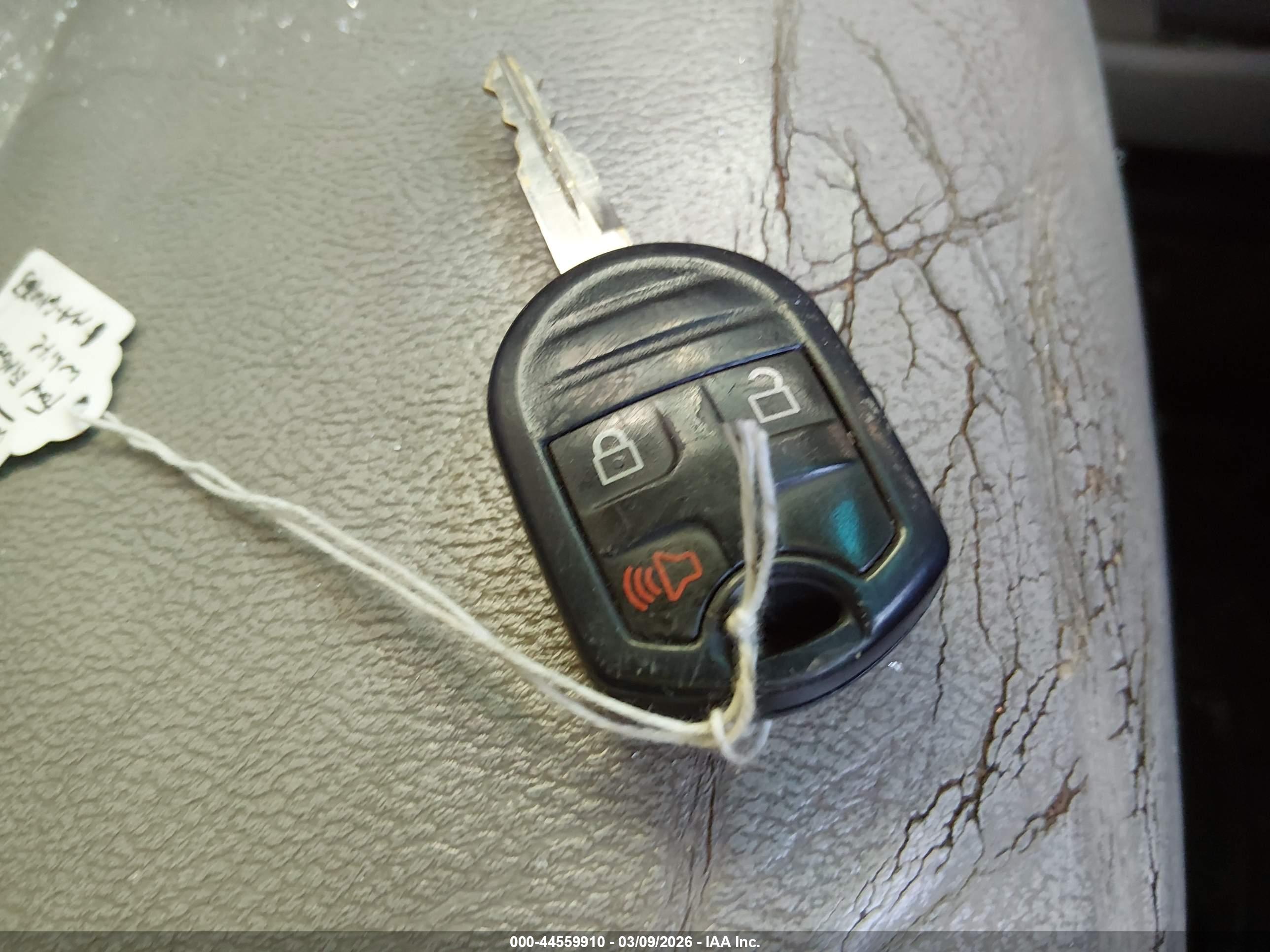 FORD EXPLORER image 11