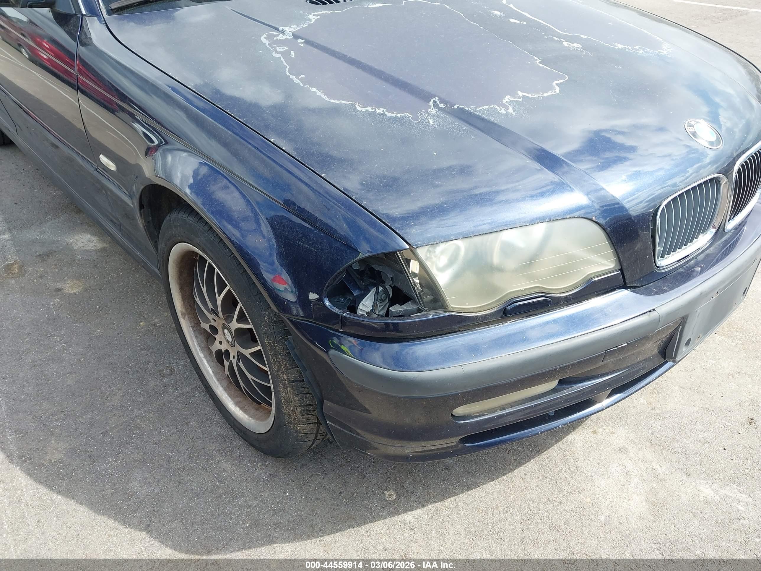 BMW 330I image 6