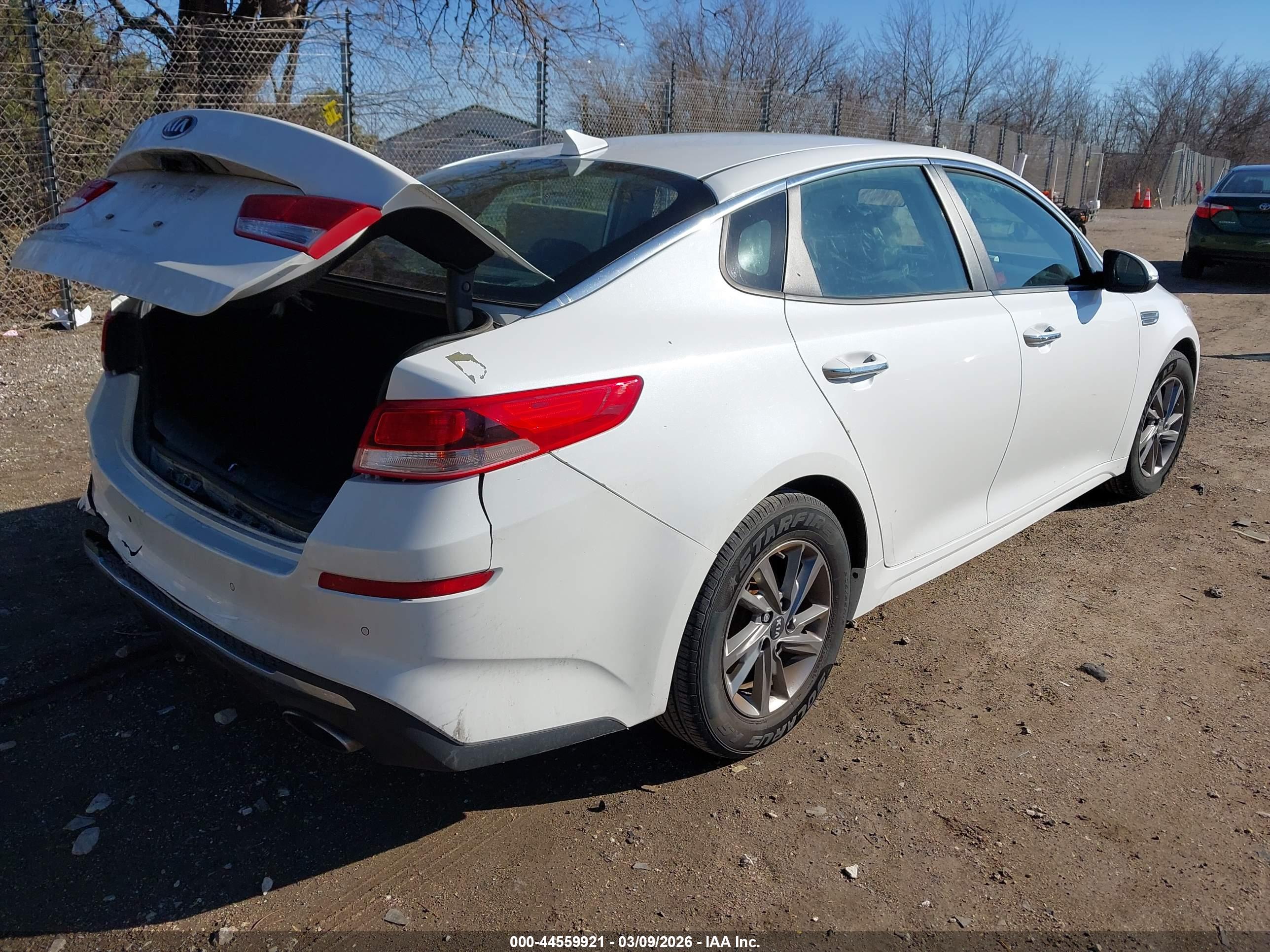 KIA OPTIMA image 4