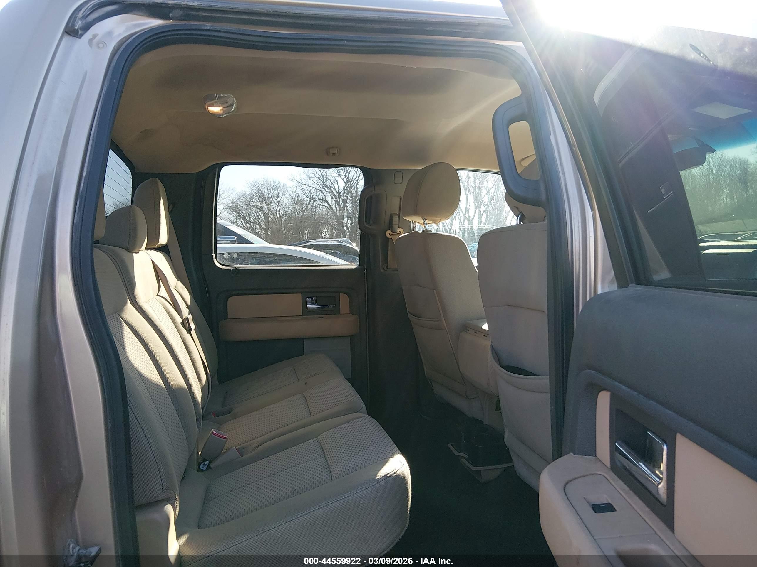 FORD F-150 image 8