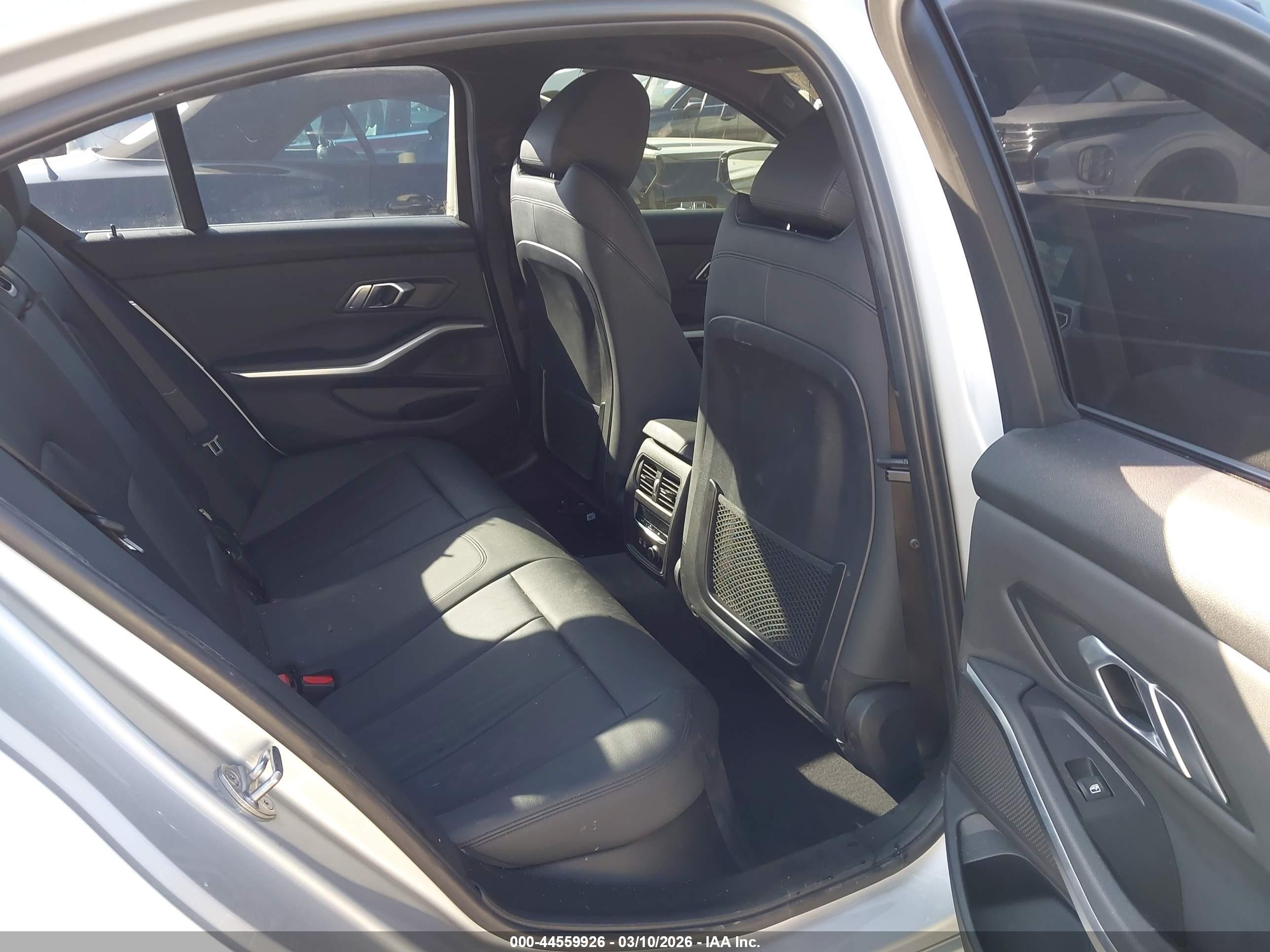 BMW 330I image 8