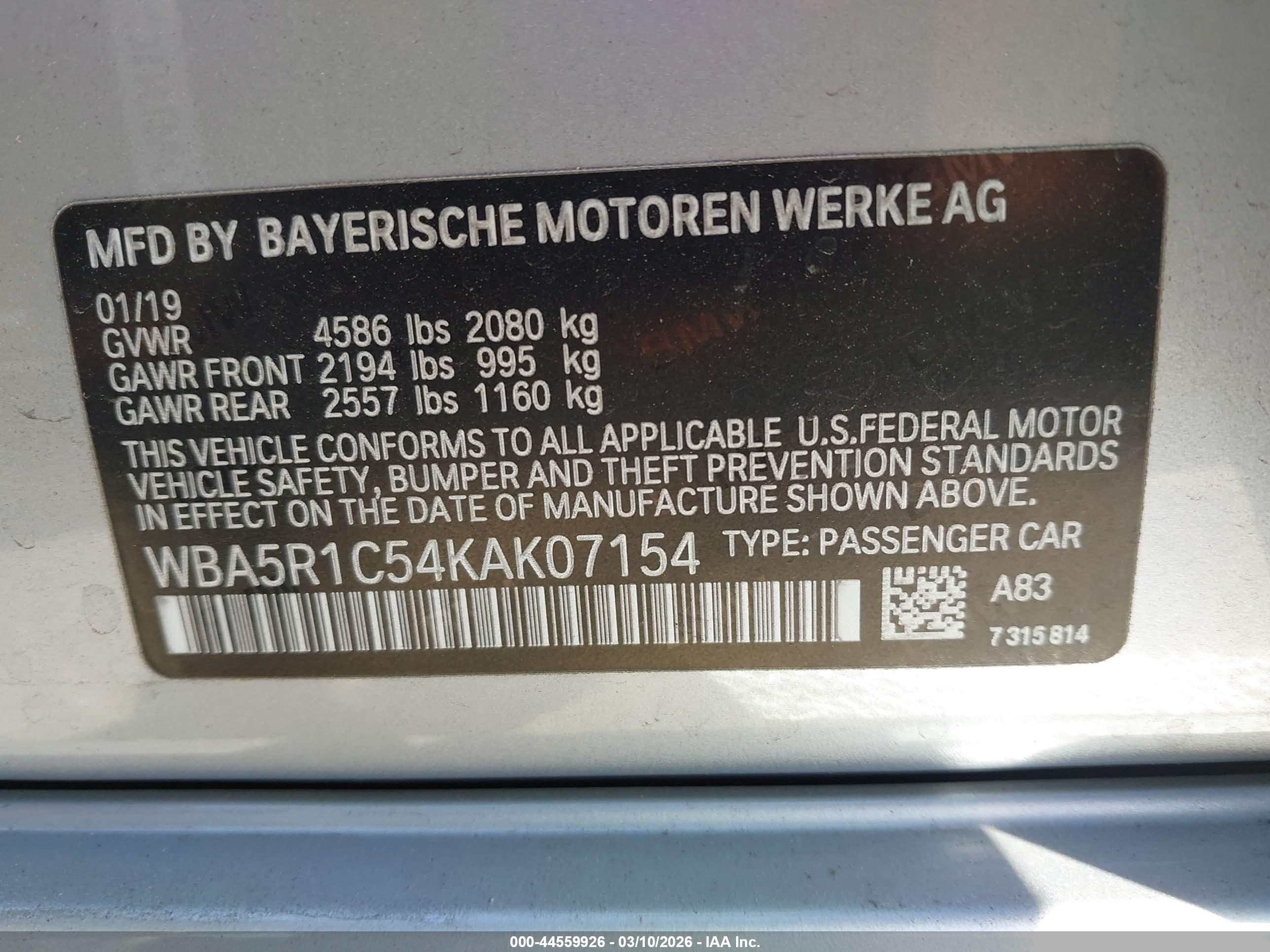 BMW 330I image 9