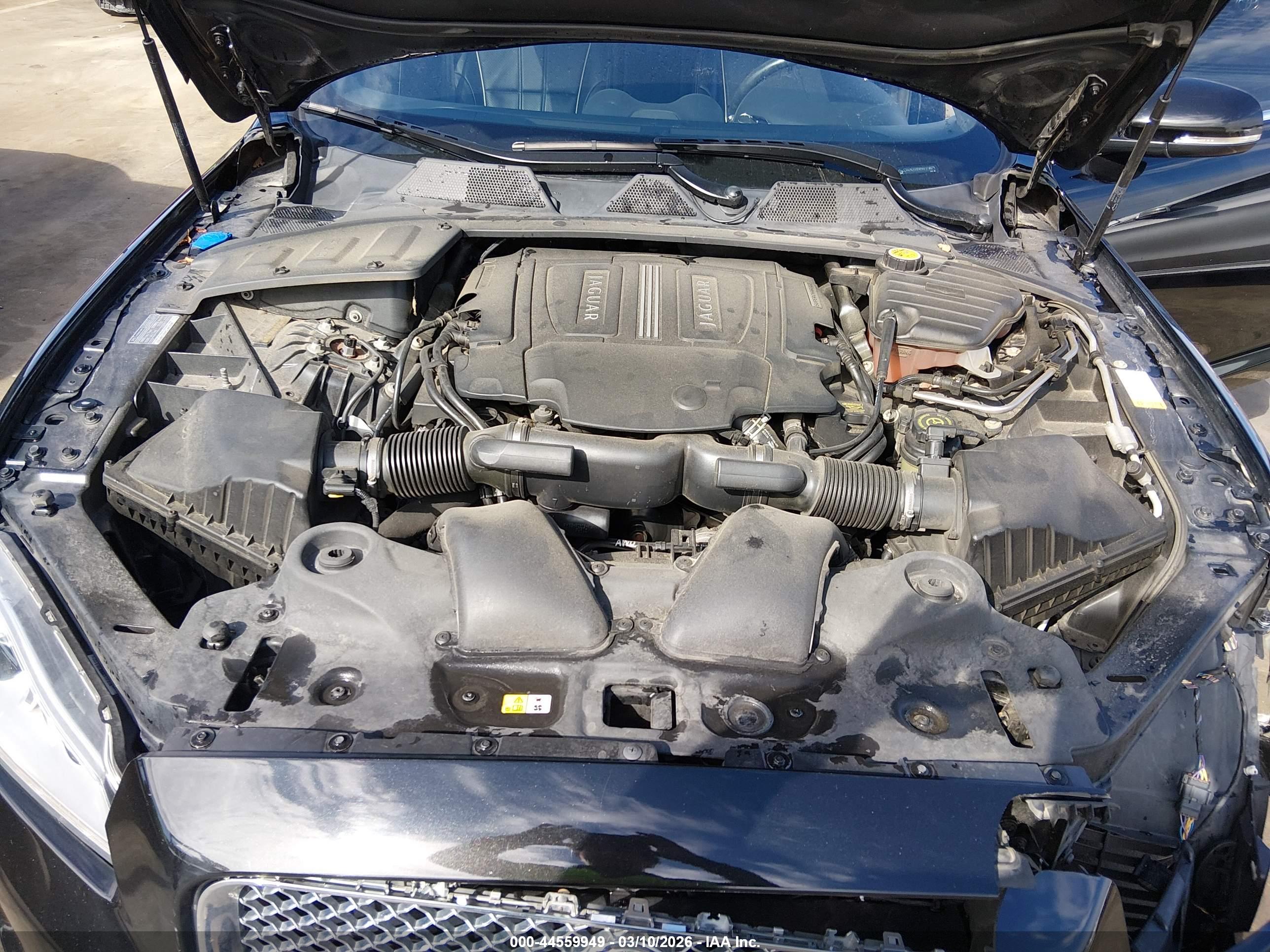JAGUAR XJ image 10