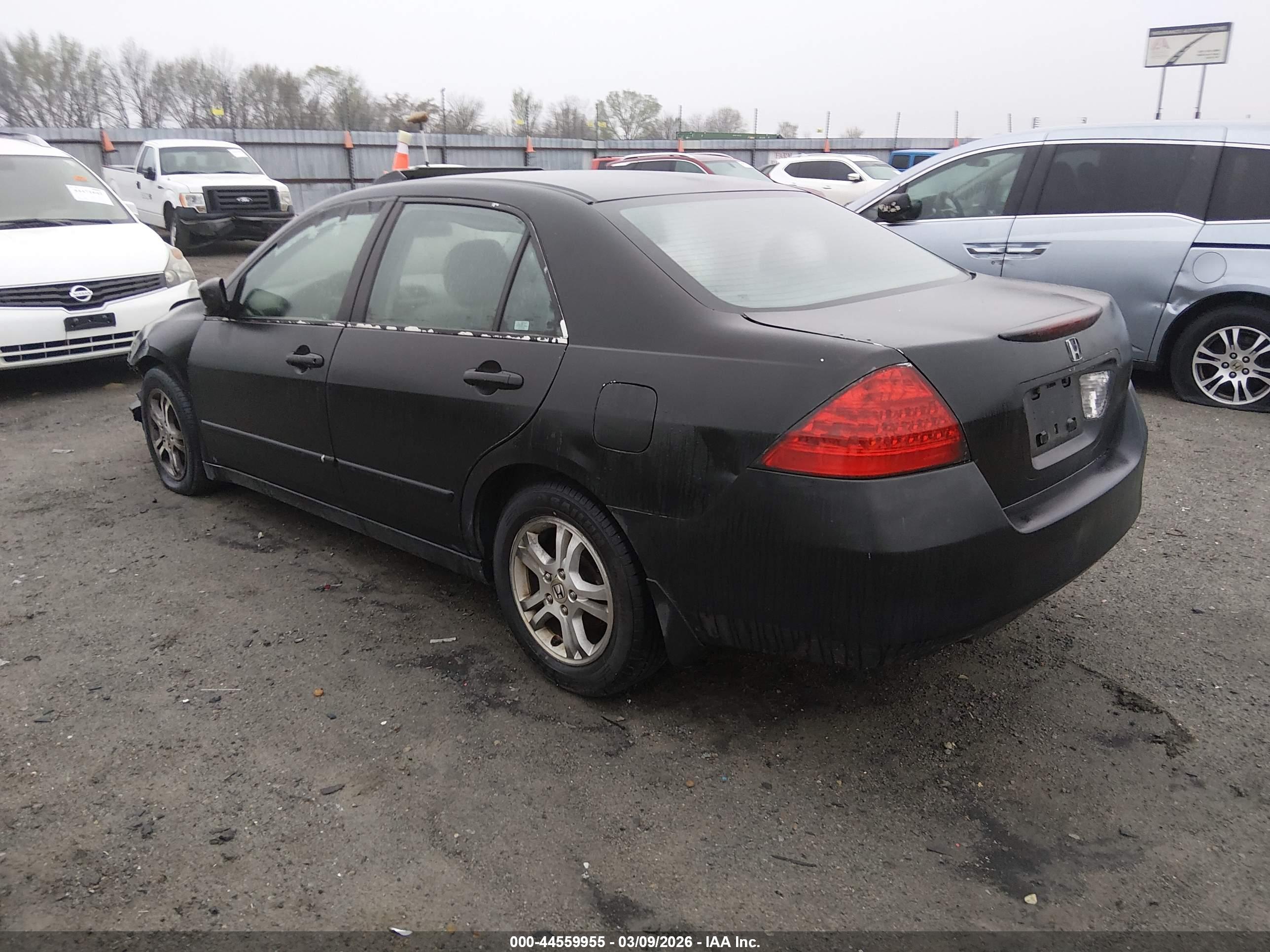 HONDA ACCORD image 3