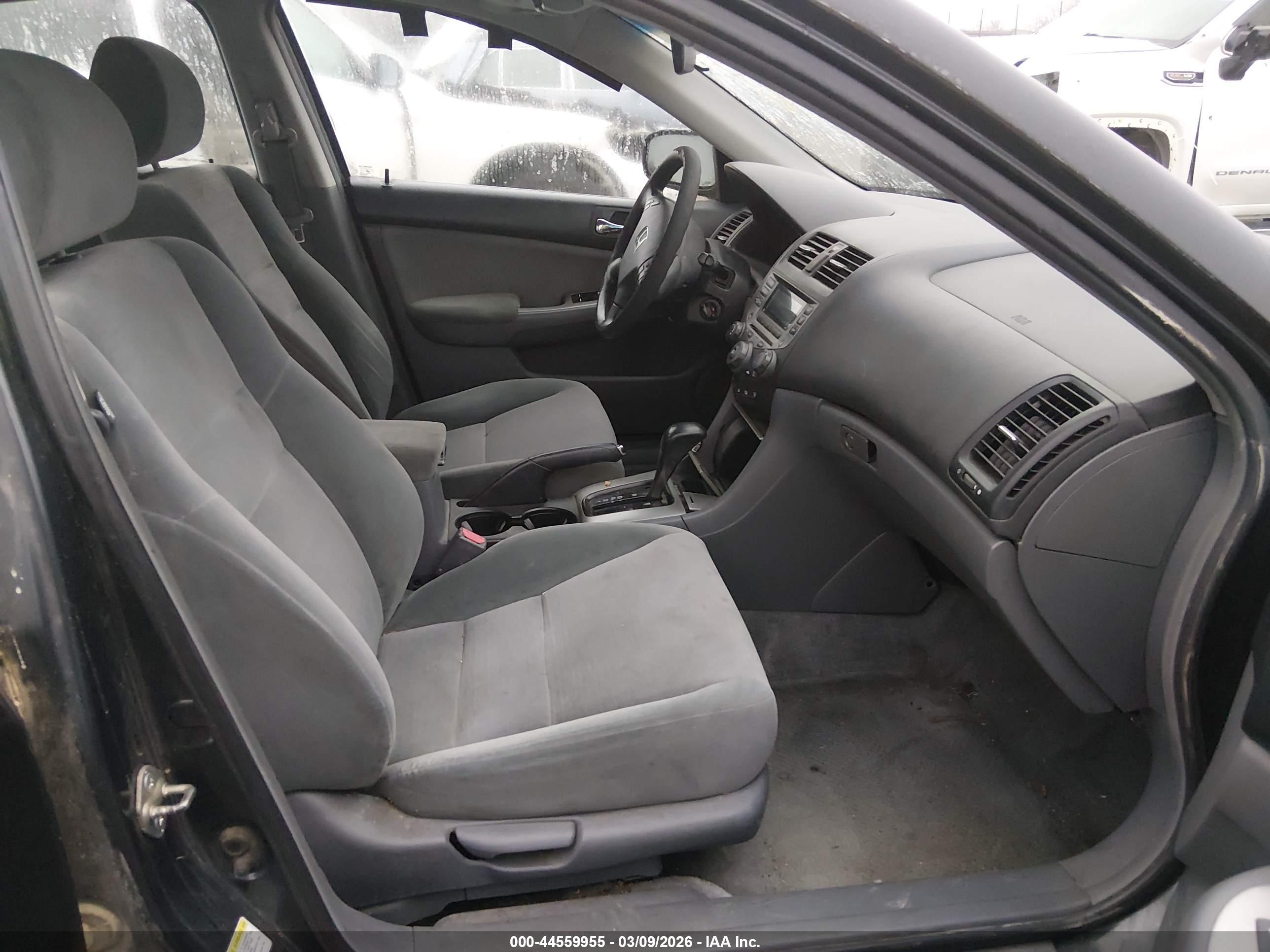 HONDA ACCORD image 5