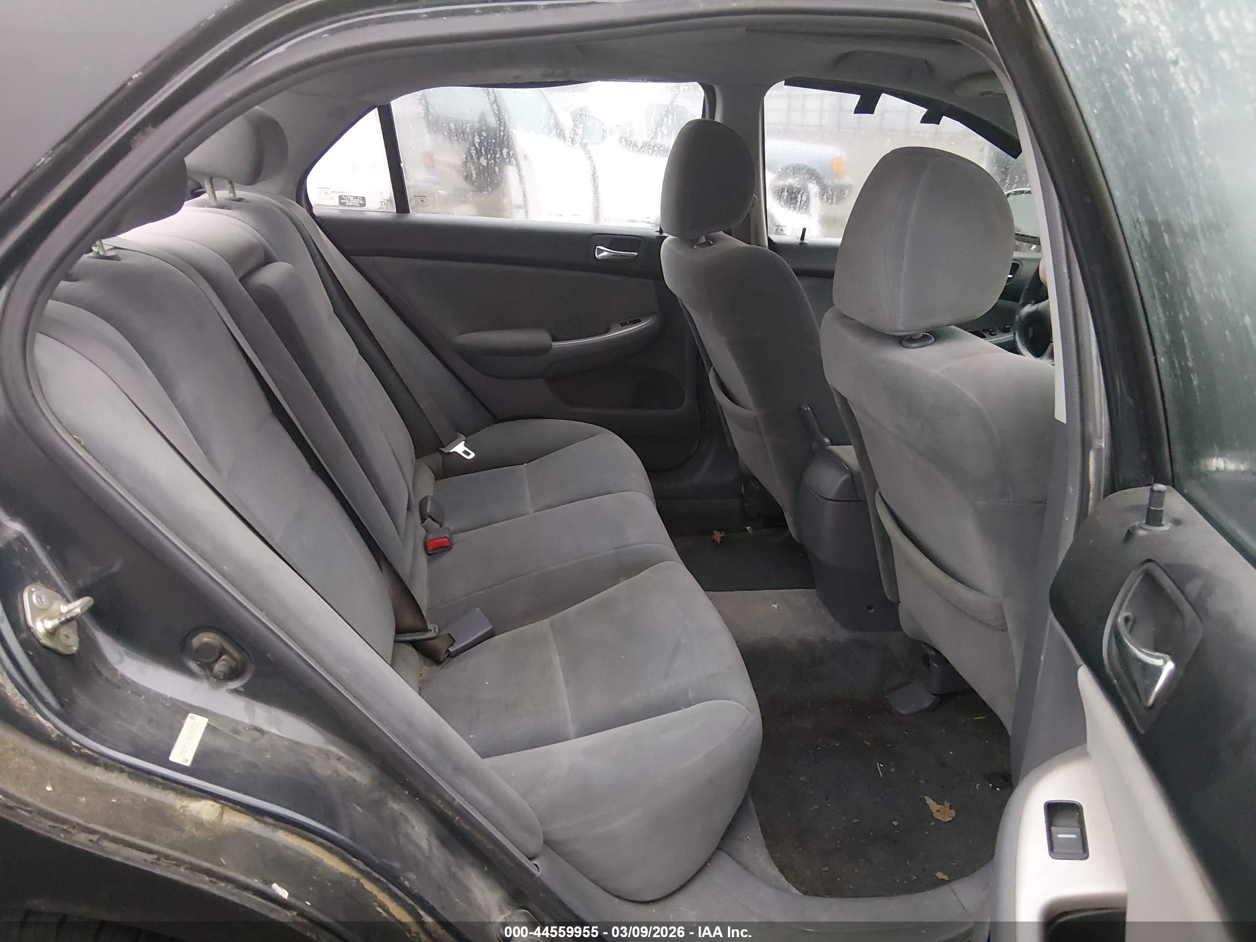 HONDA ACCORD image 8