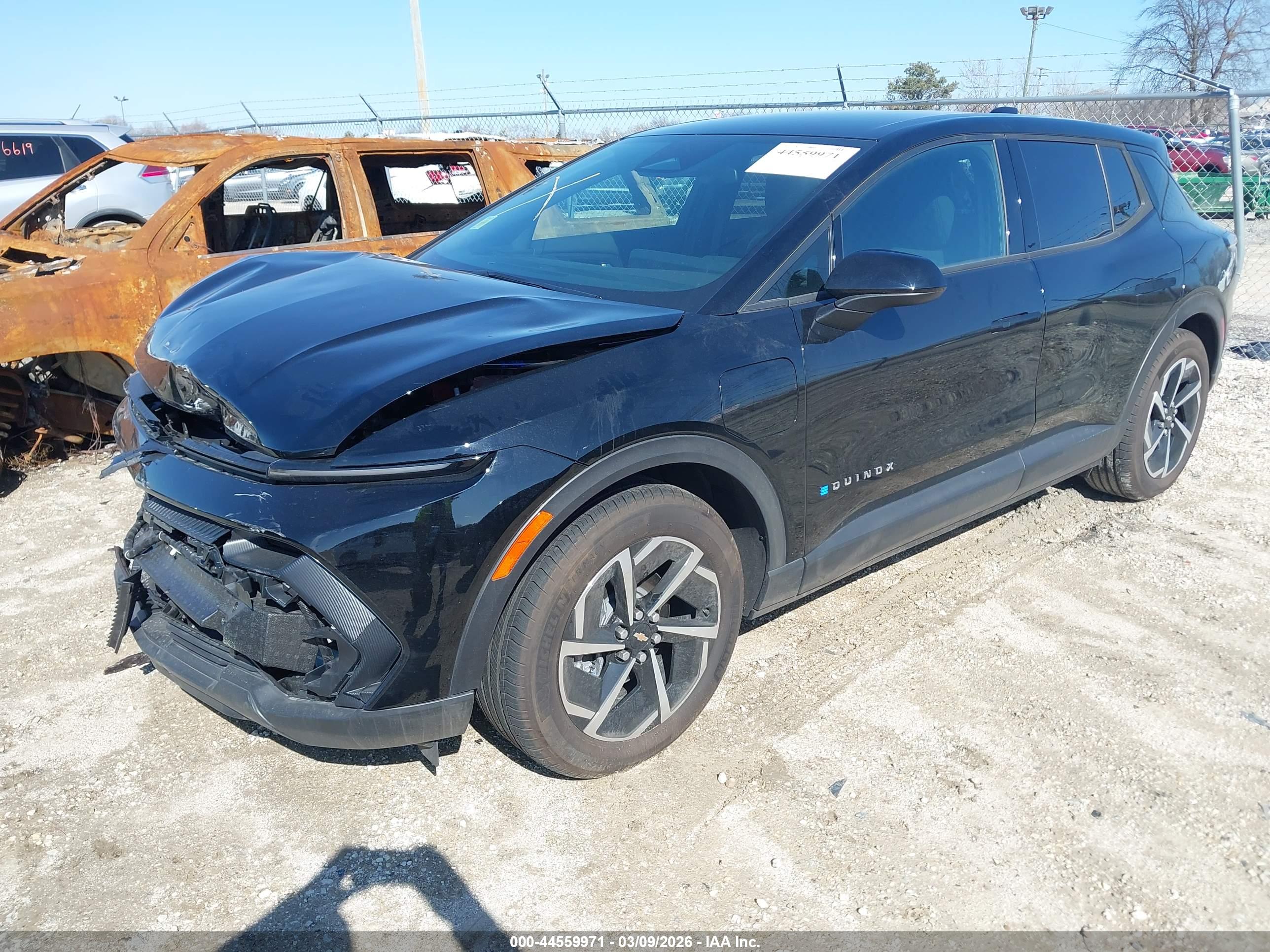 CHEVROLET EQUINOX image 2
