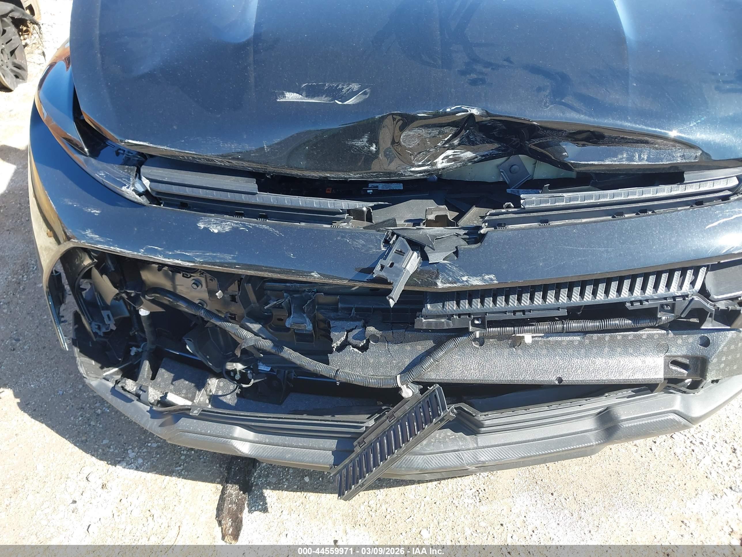 CHEVROLET EQUINOX image 6