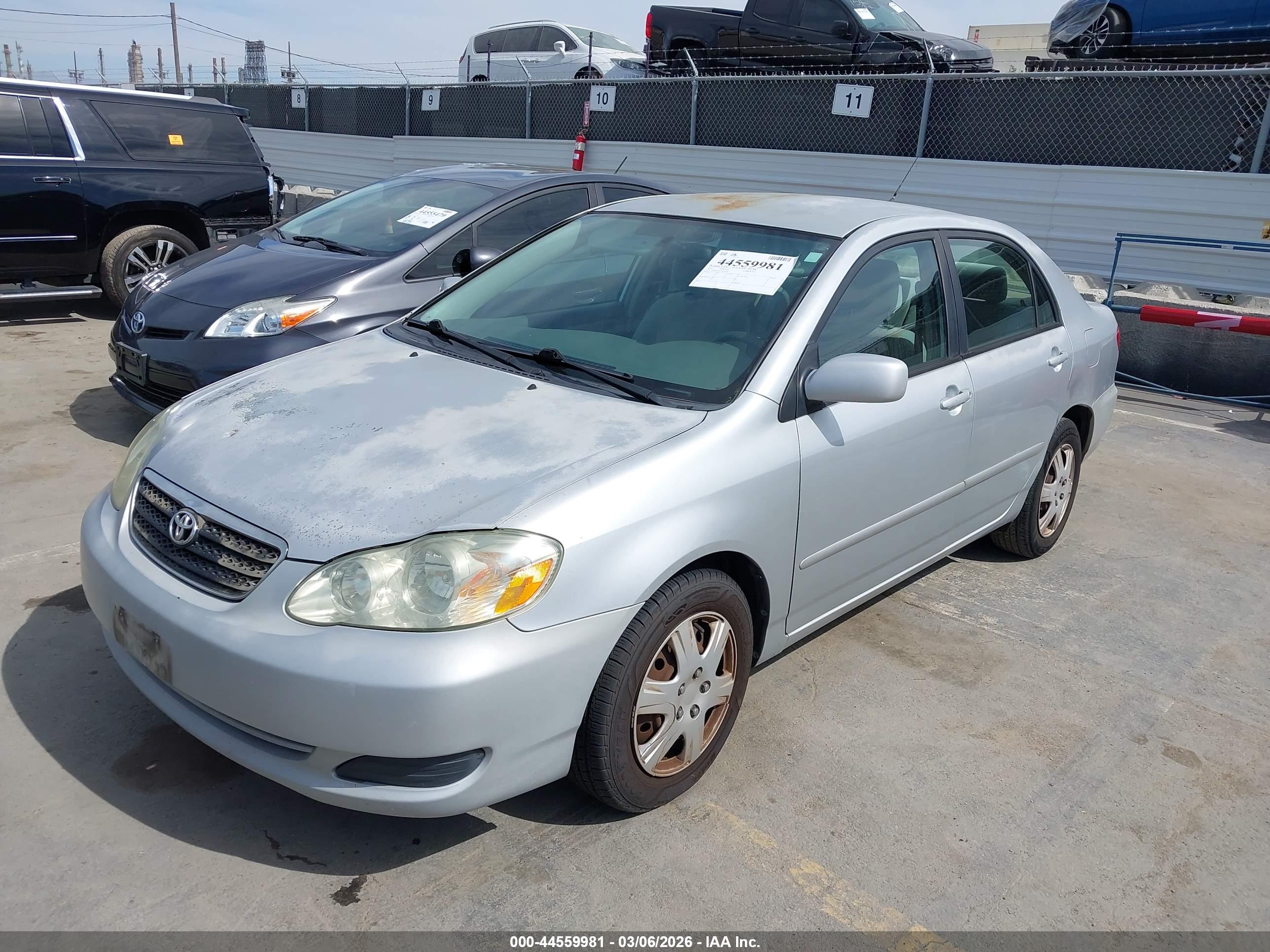 TOYOTA COROLLA image 2