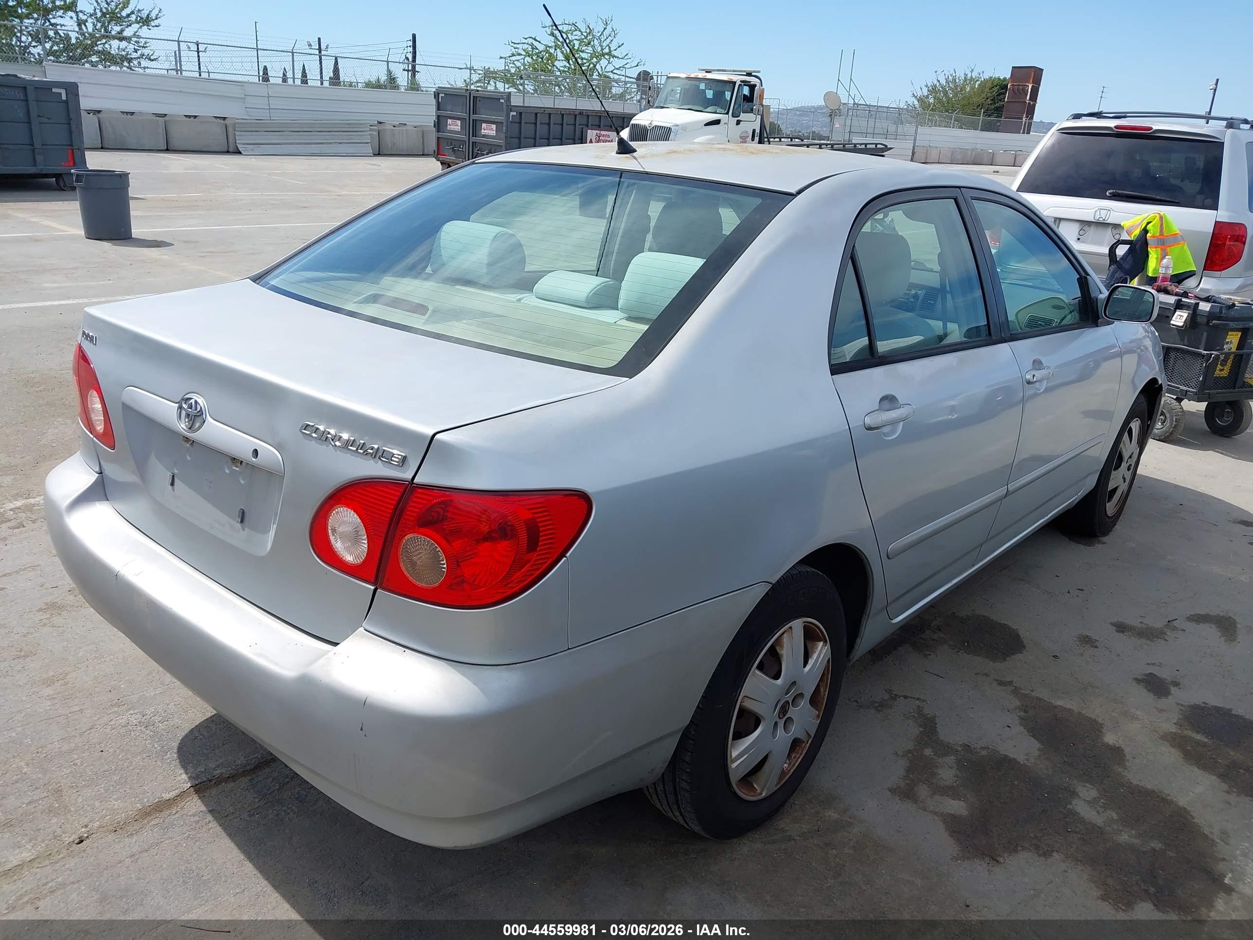 TOYOTA COROLLA image 4