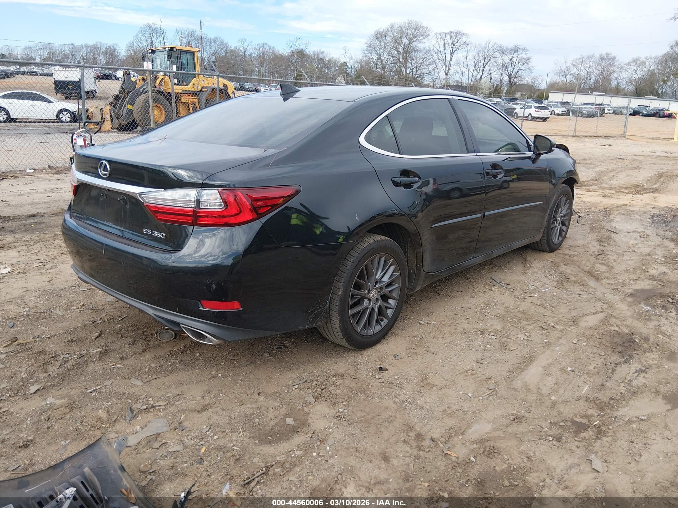 LEXUS ES image 4