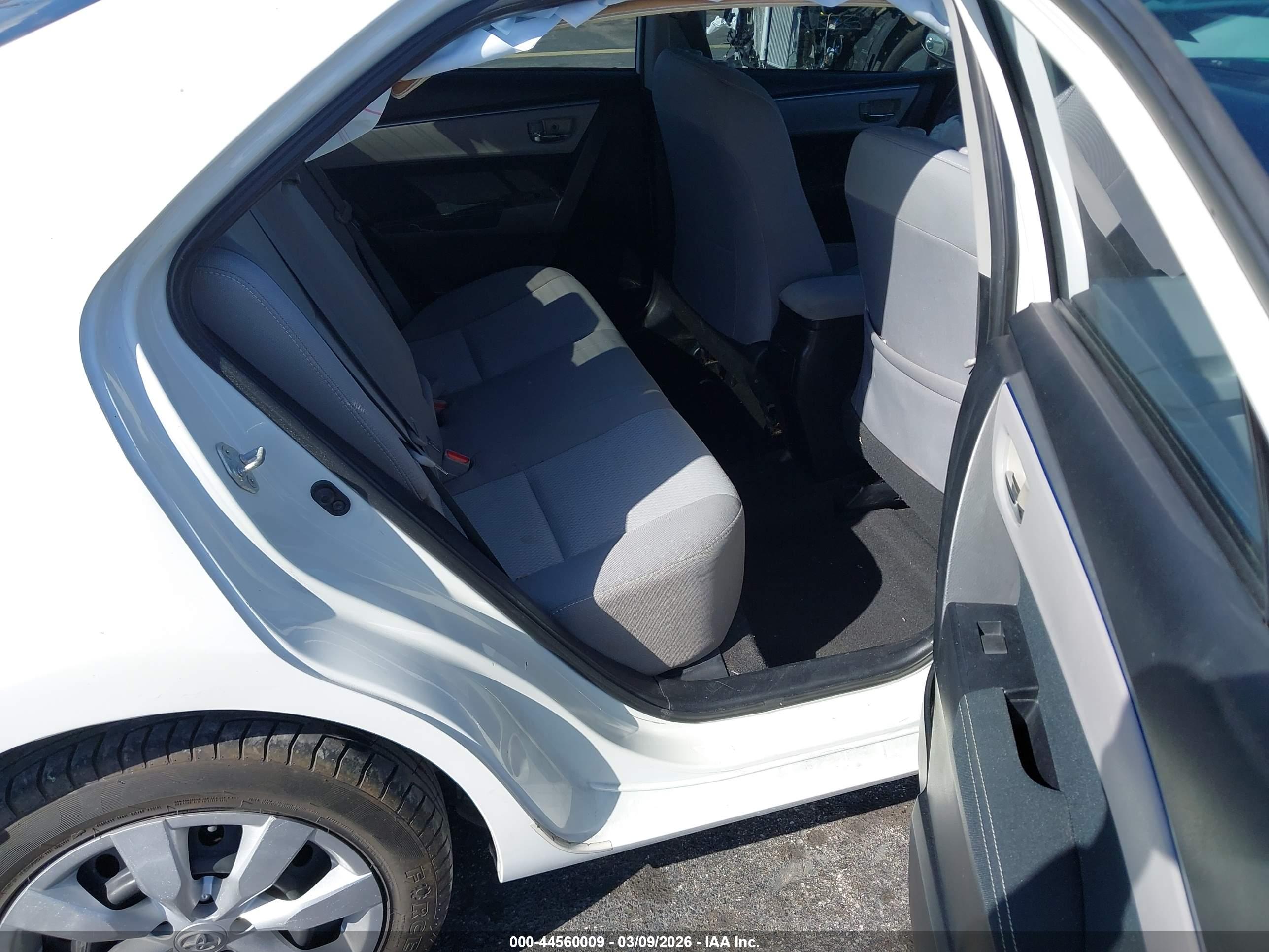 TOYOTA COROLLA image 8