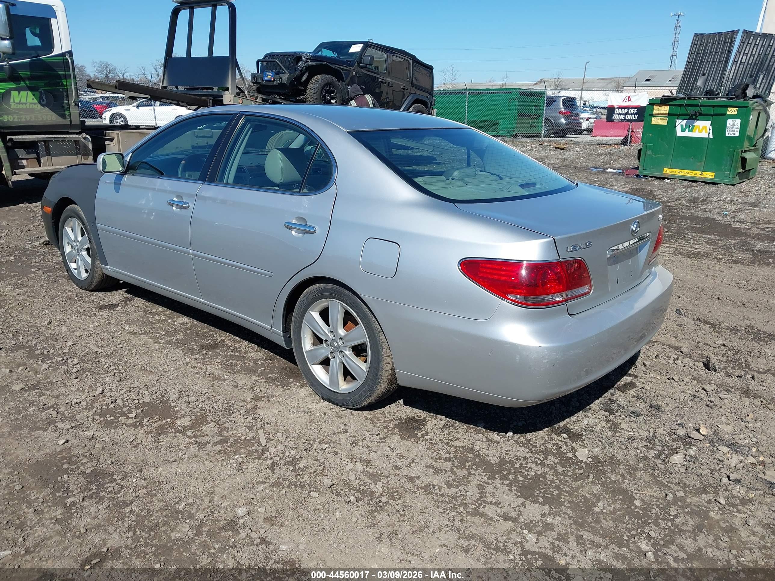 LEXUS ES image 3