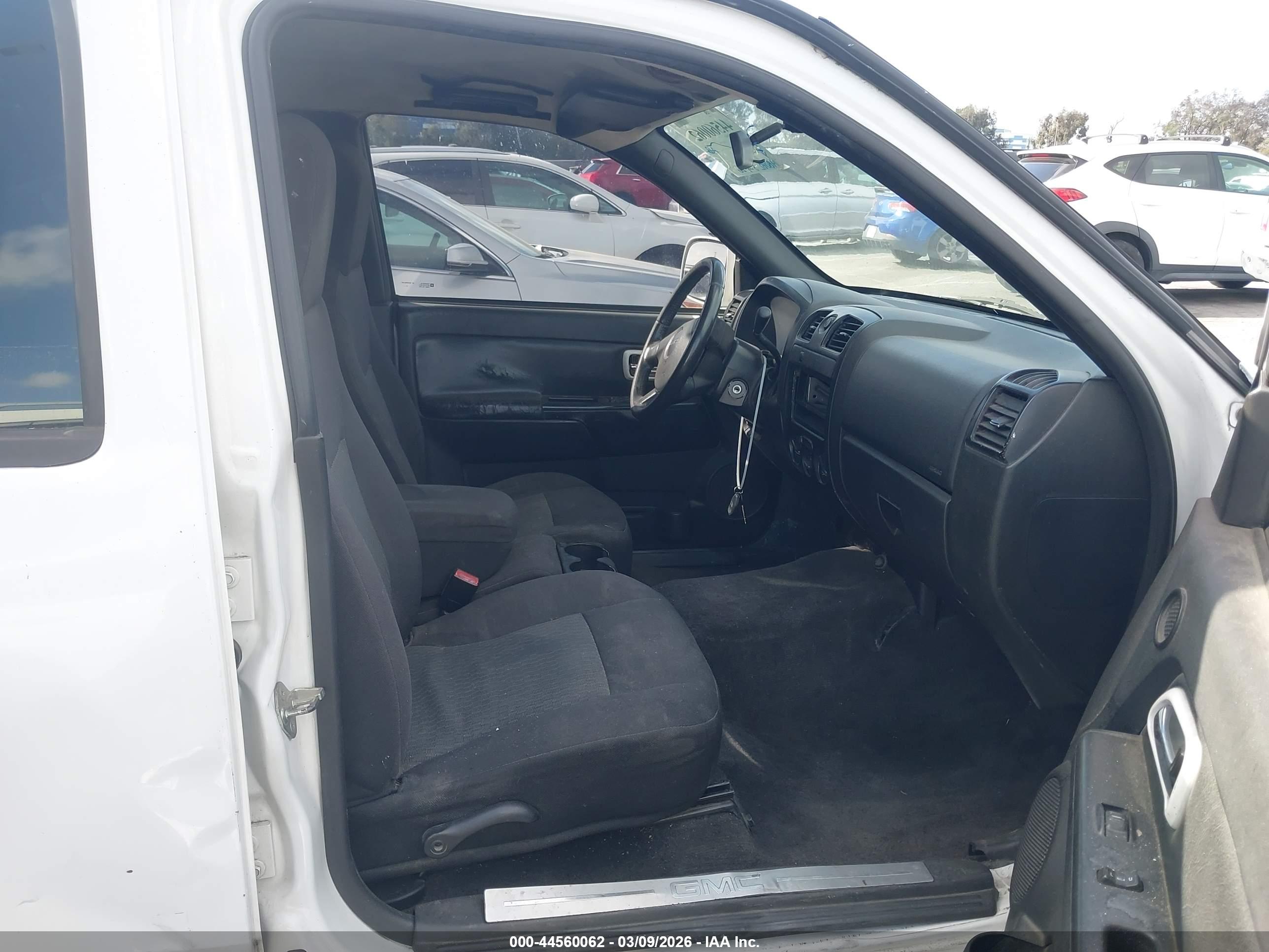 GMC CANYON image 5