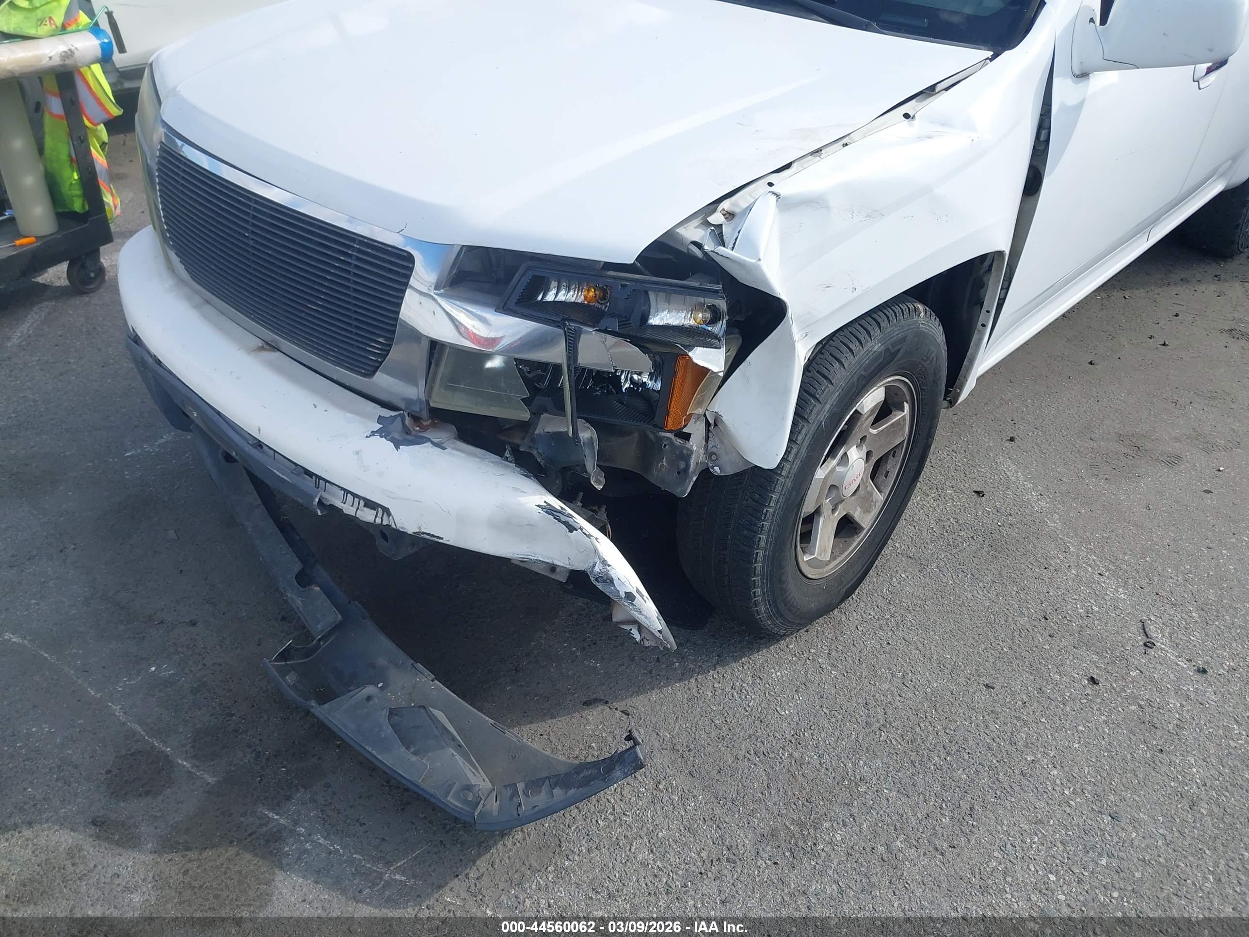 GMC CANYON image 6