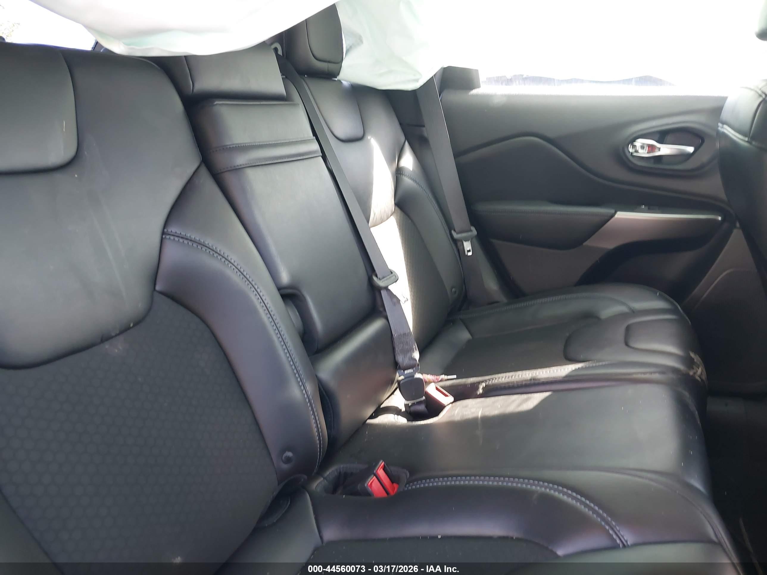 JEEP CHEROKEE image 8
