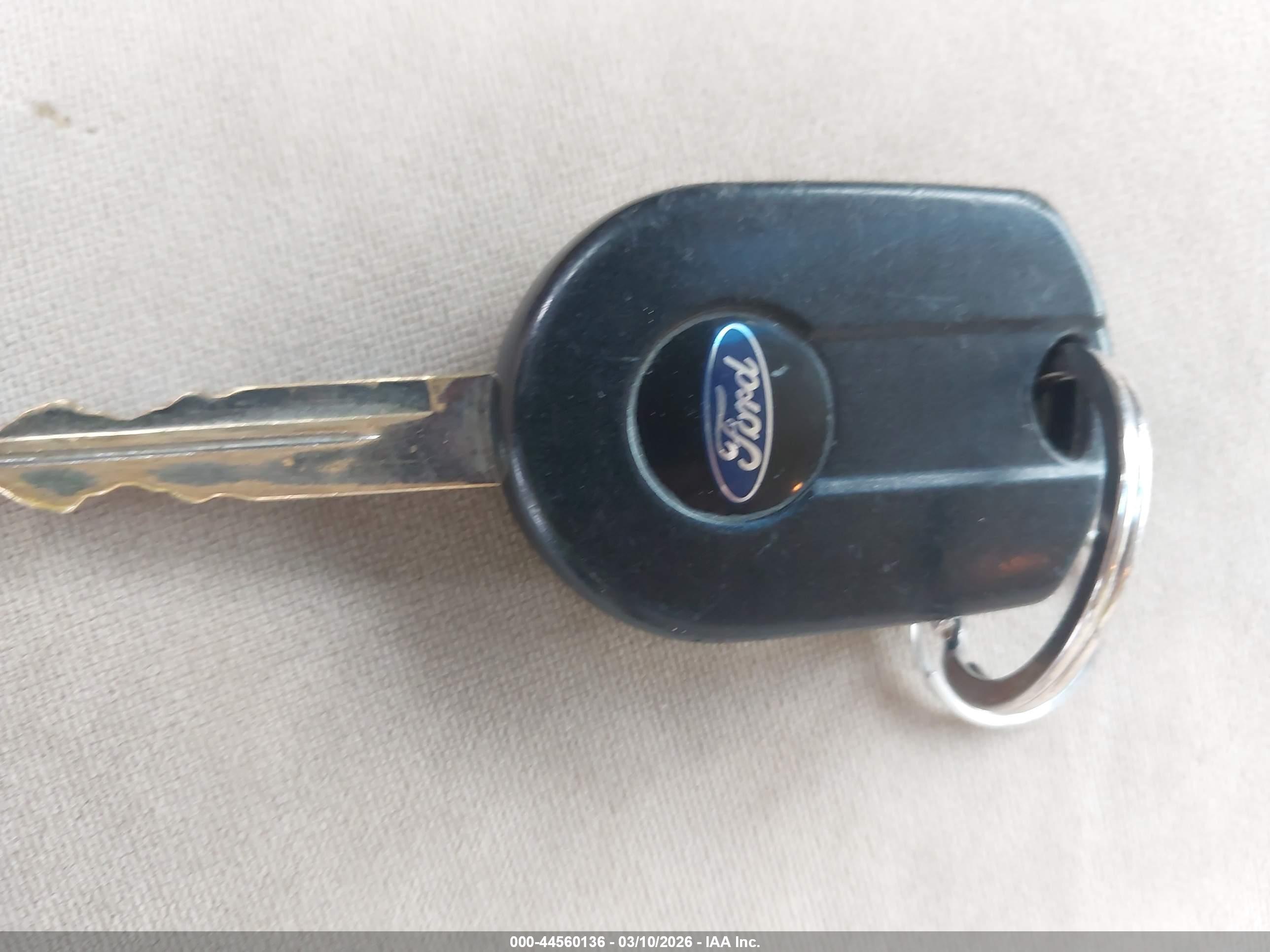 FORD FUSION image 11