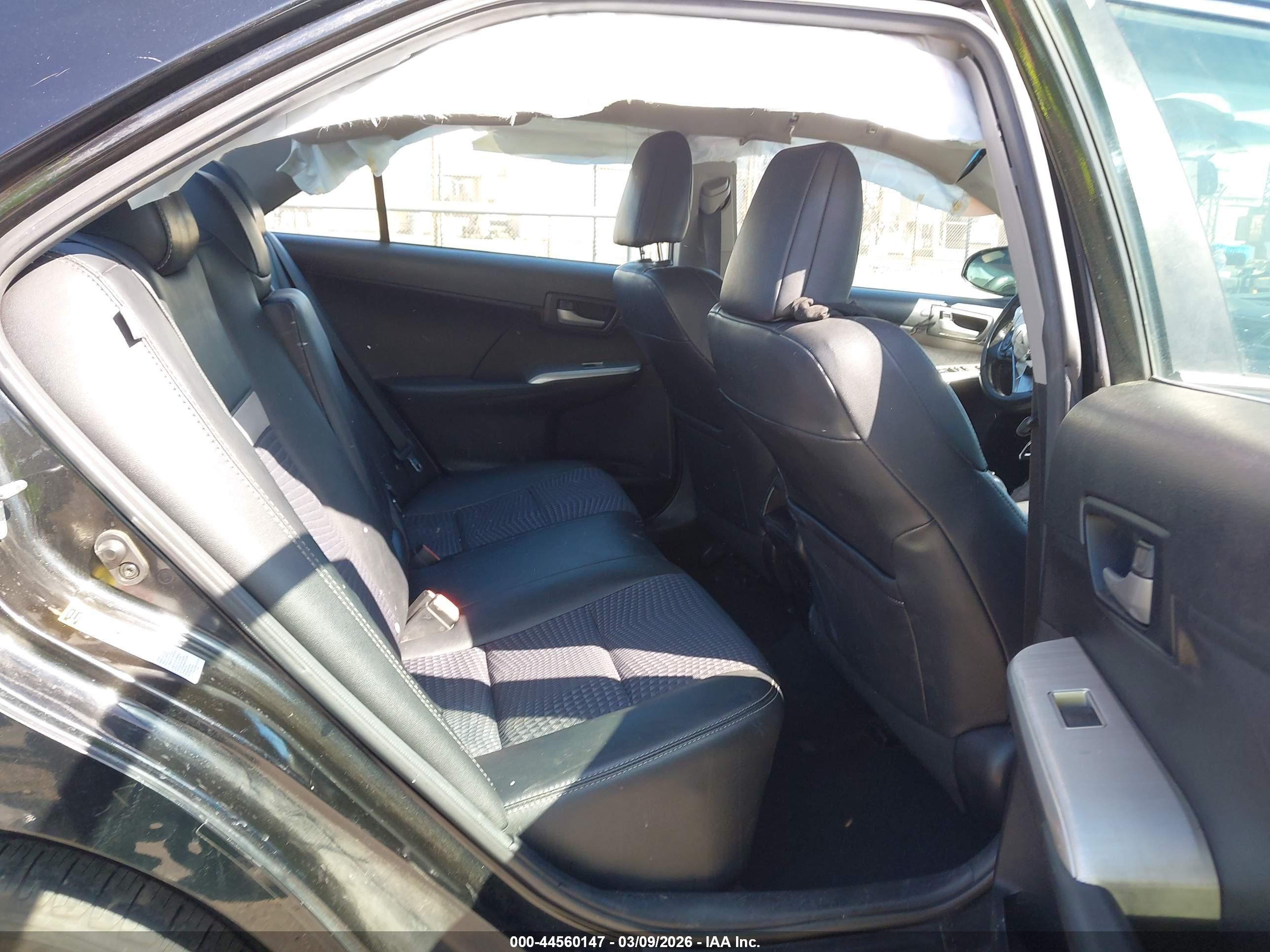 TOYOTA CAMRY image 8