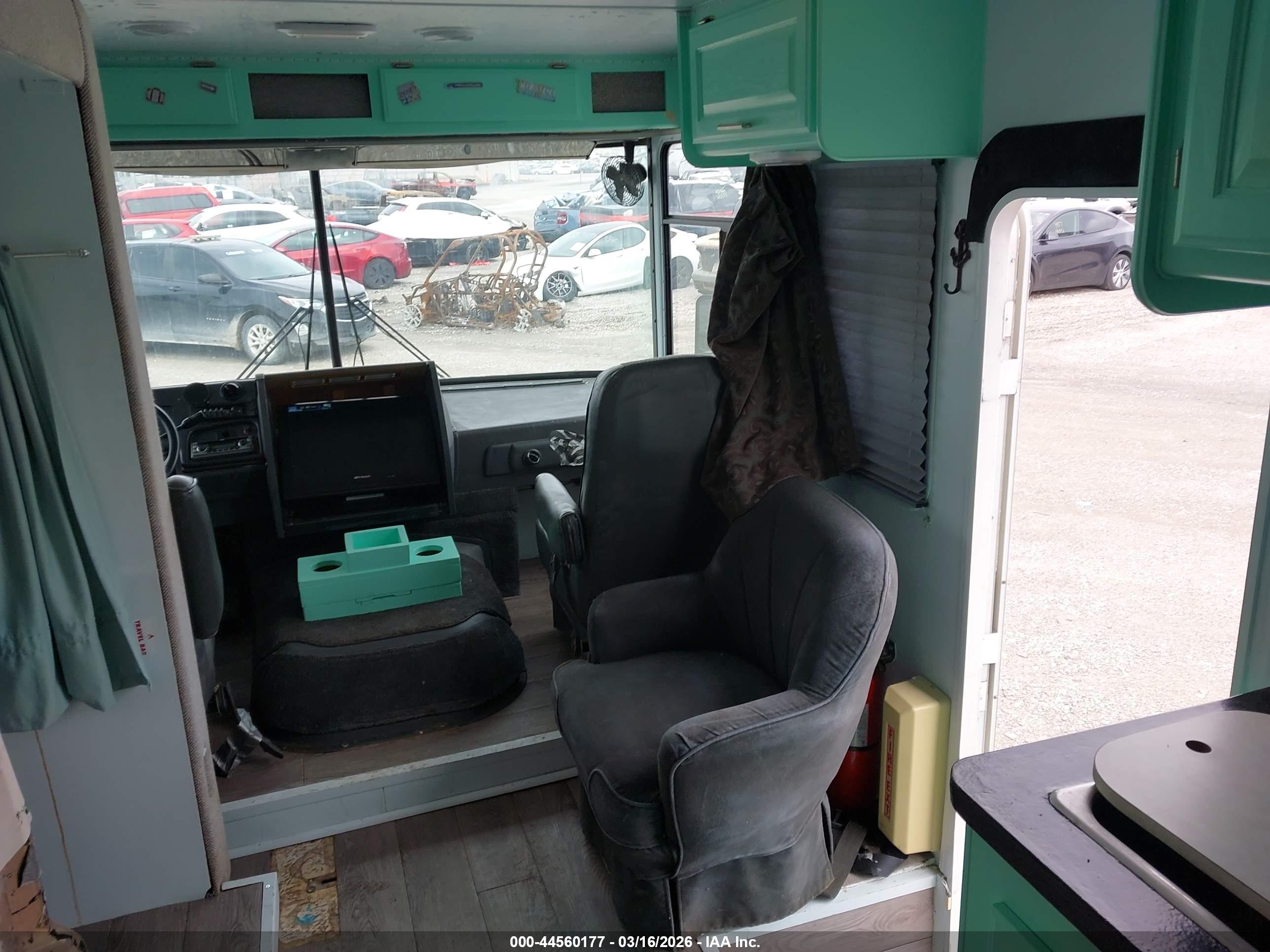 FORD F530 image 5