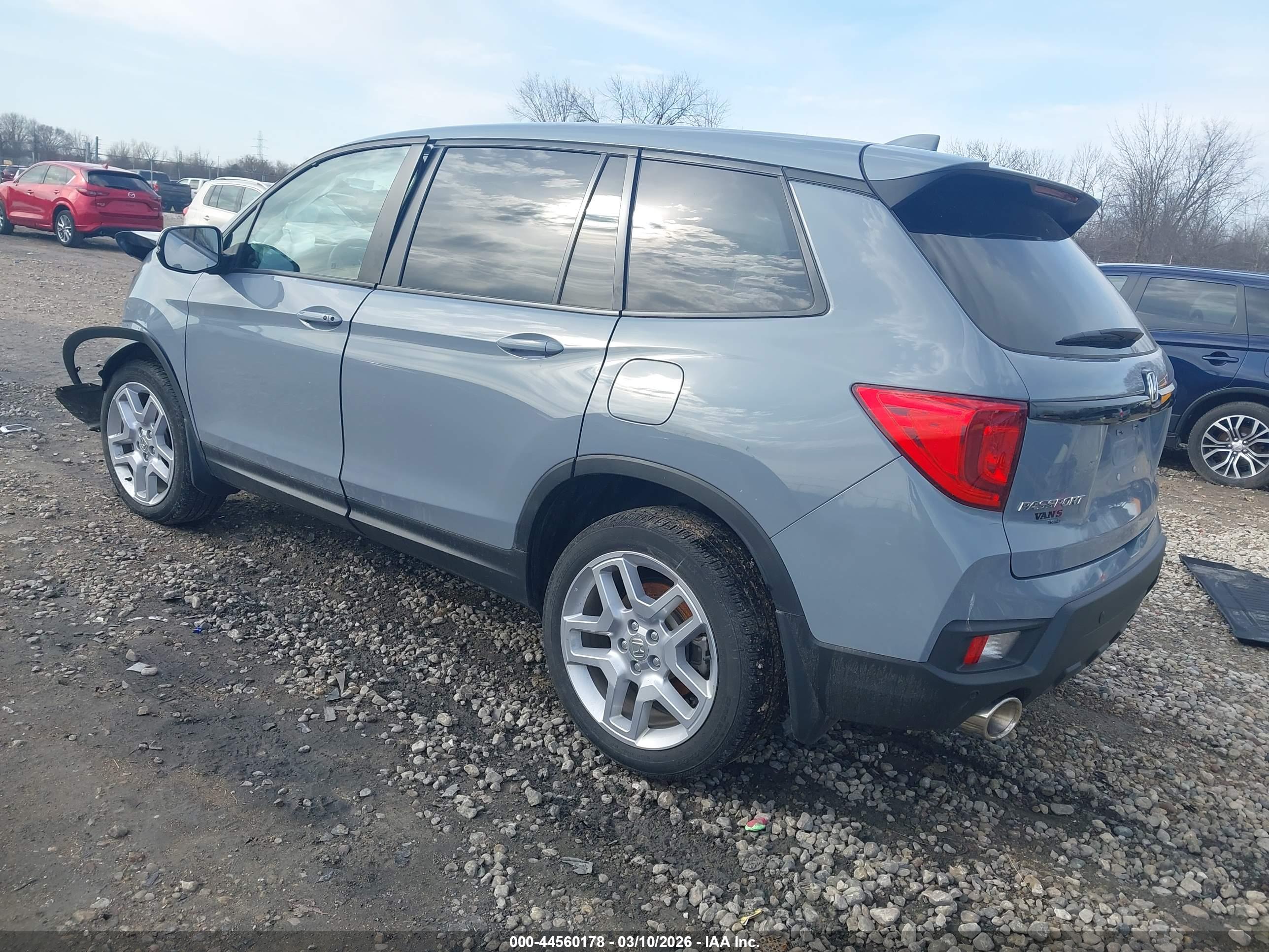 HONDA PASSPORT image 3