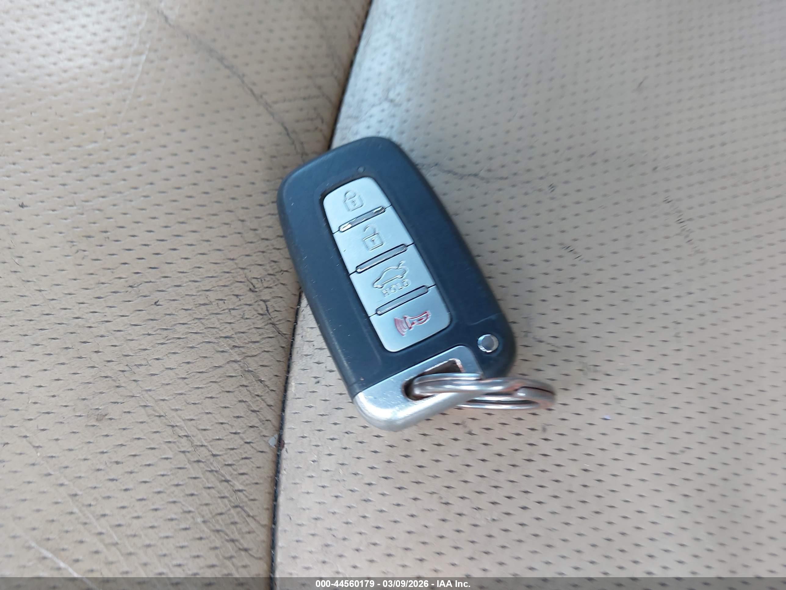 HYUNDAI SONATA image 11