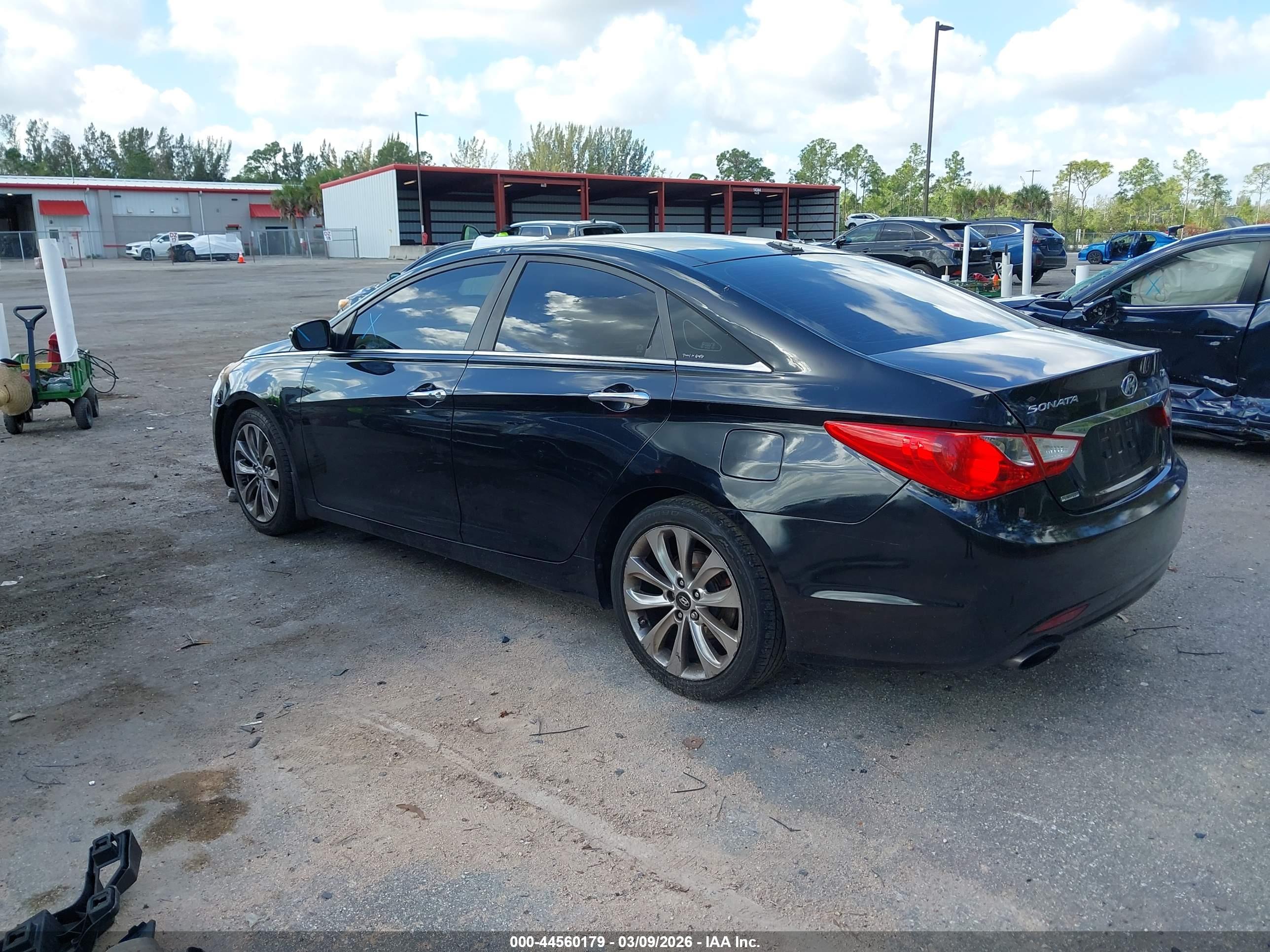 HYUNDAI SONATA image 3