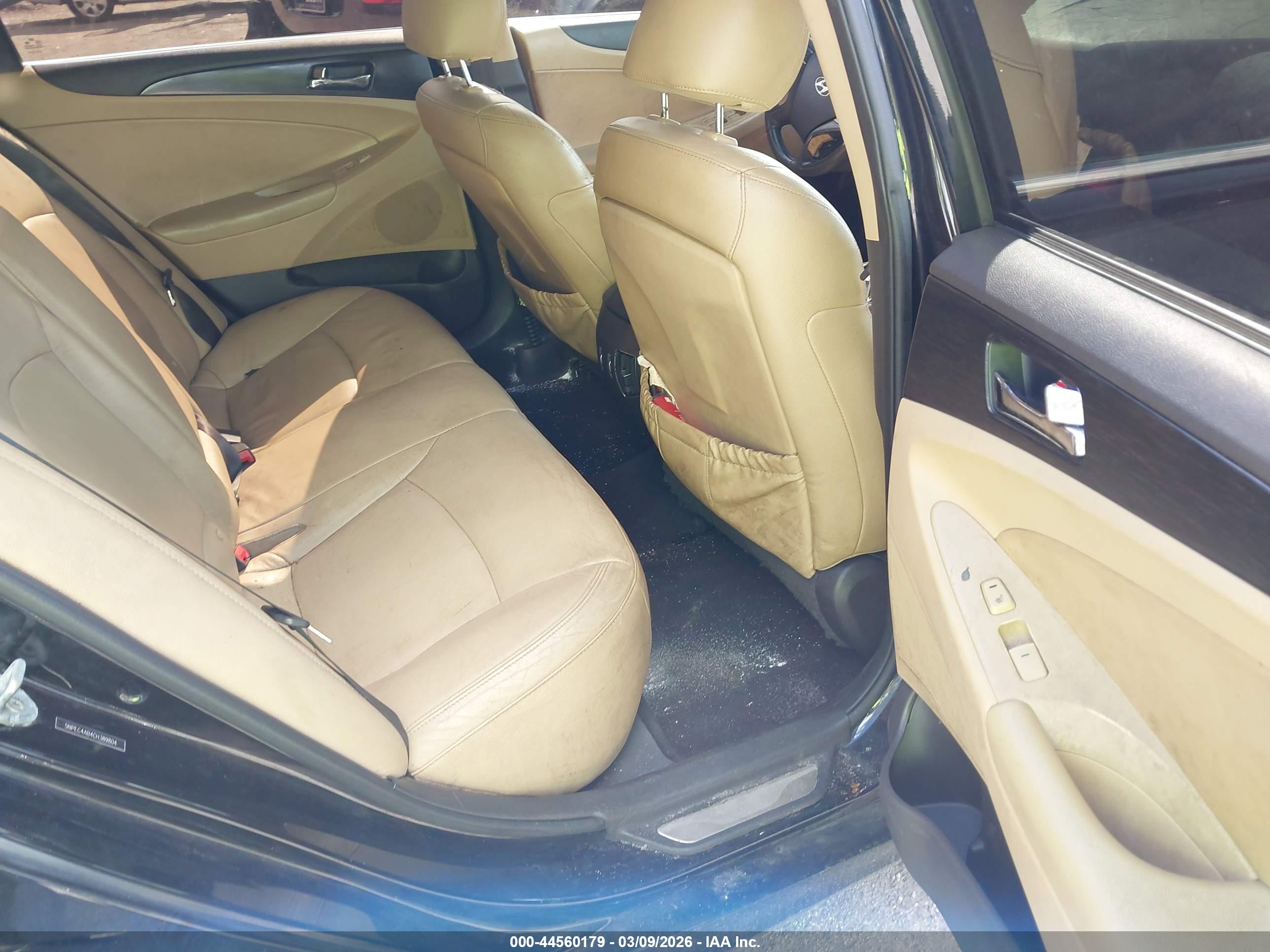 HYUNDAI SONATA image 8