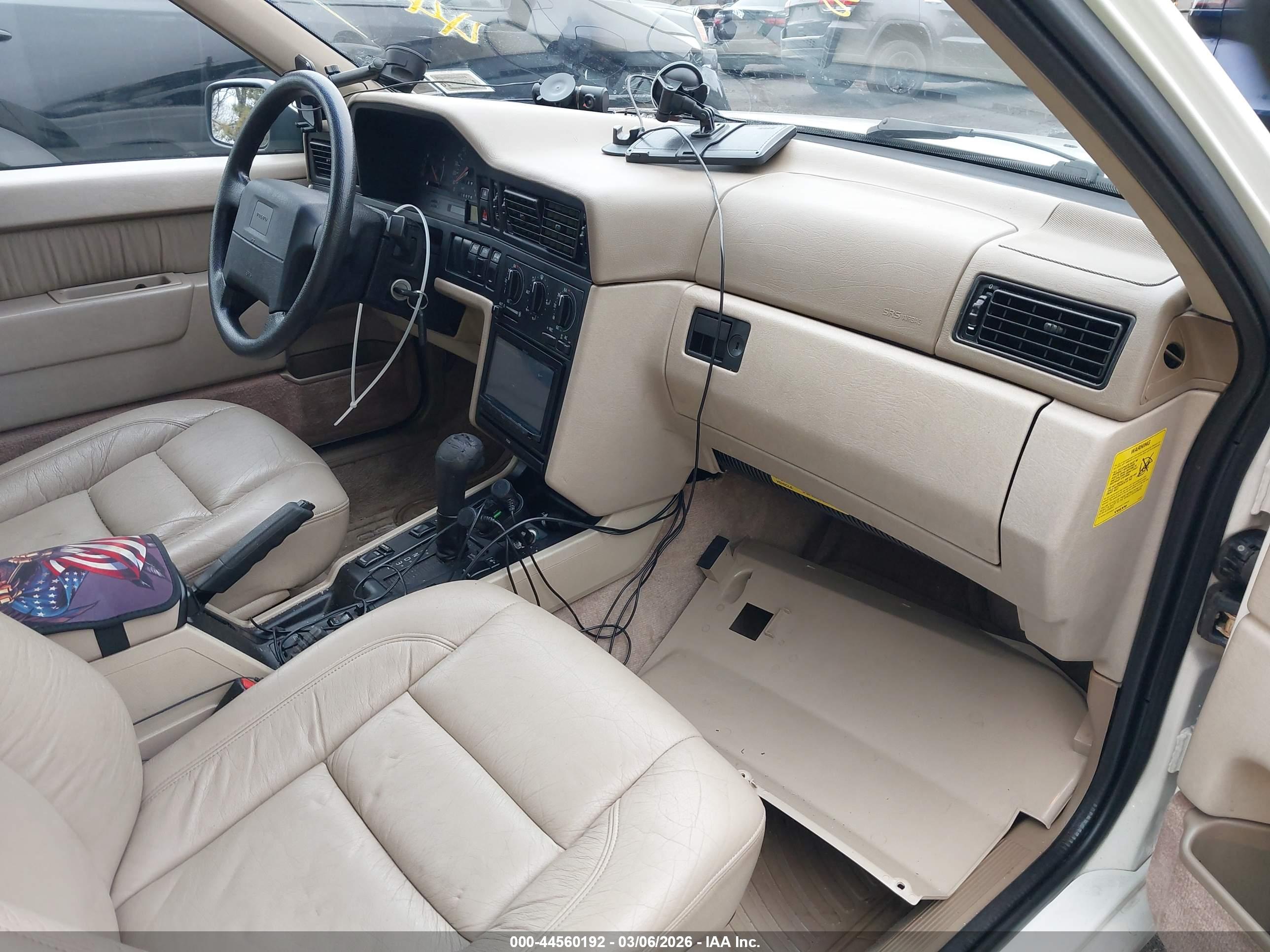 VOLVO 850 image 5