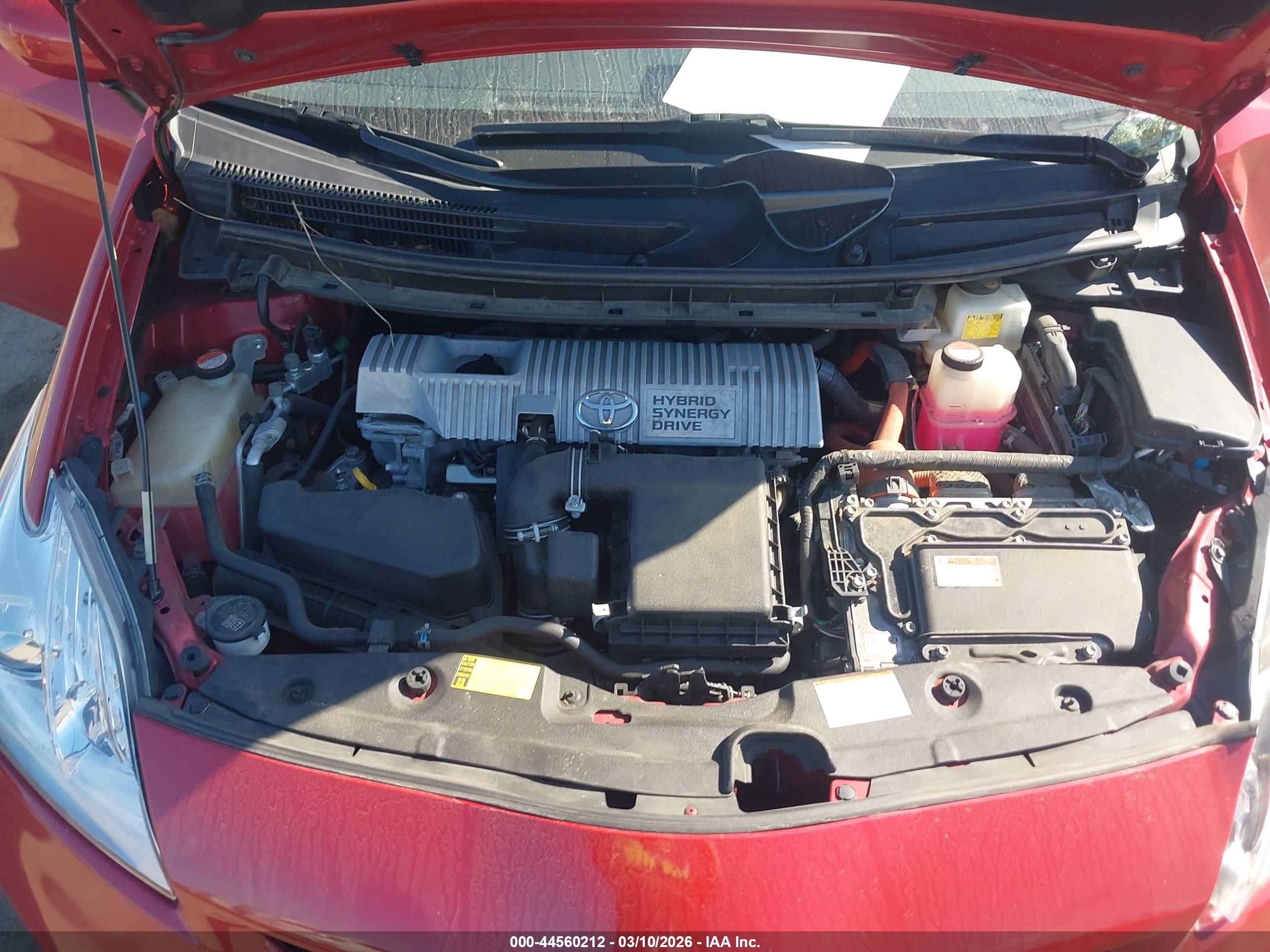 TOYOTA PRIUS image 10