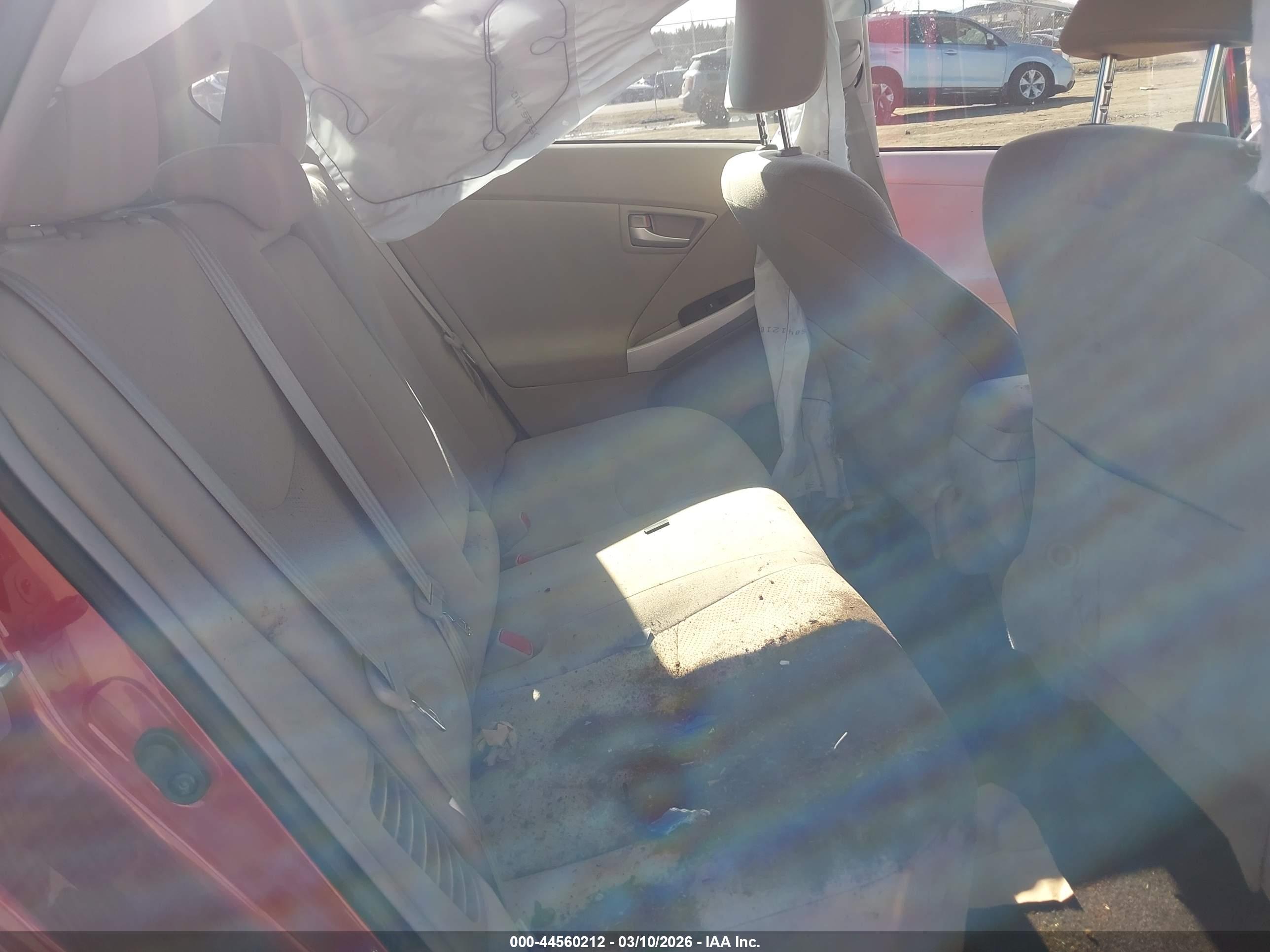 TOYOTA PRIUS image 8