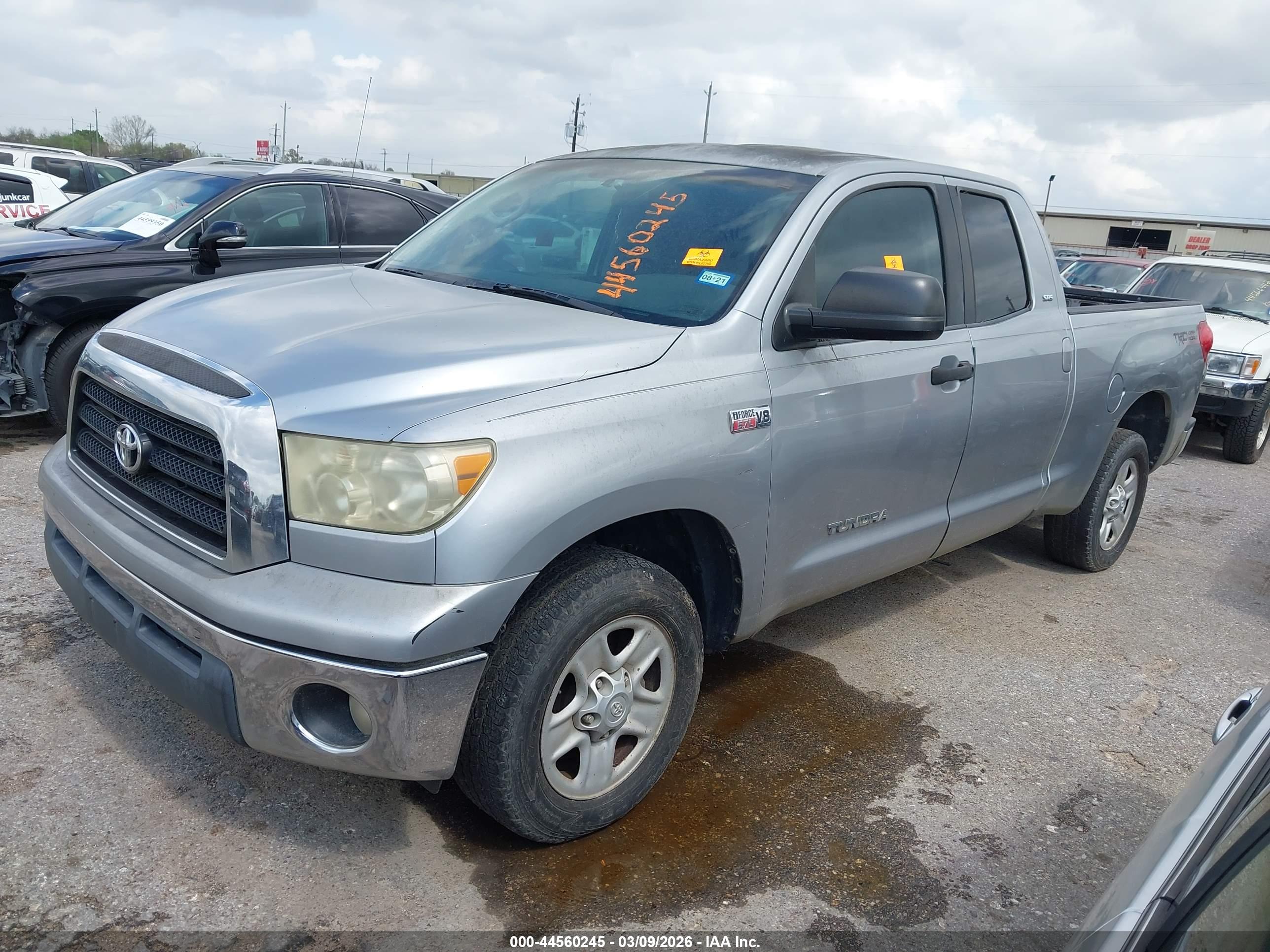 TOYOTA TUNDRA image 2