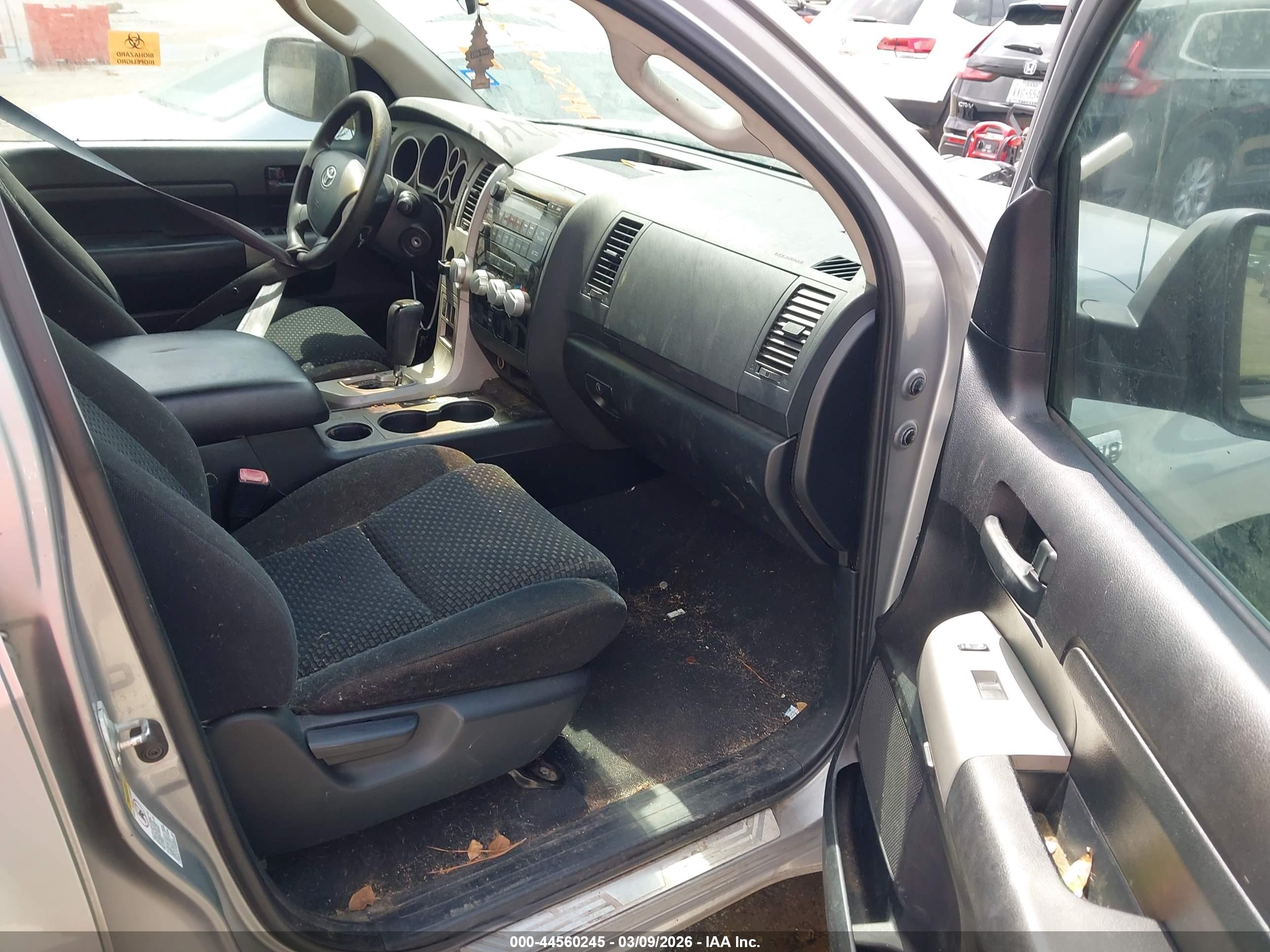TOYOTA TUNDRA image 5