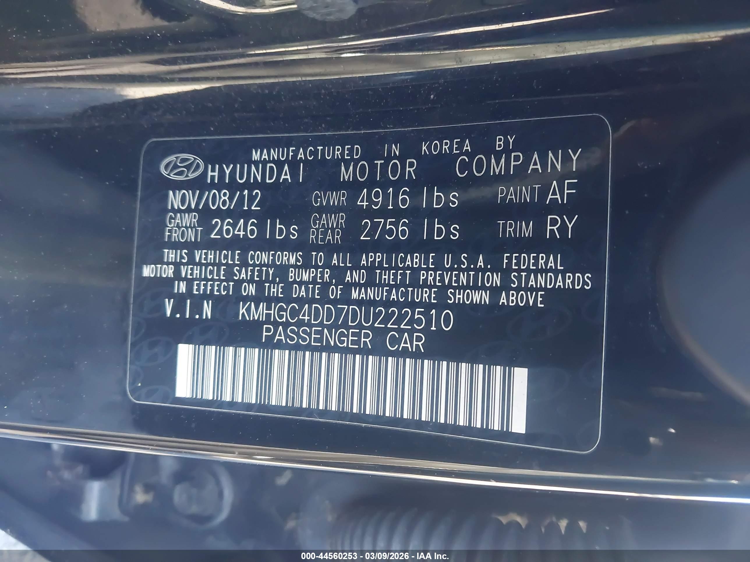 HYUNDAI GENESIS image 9