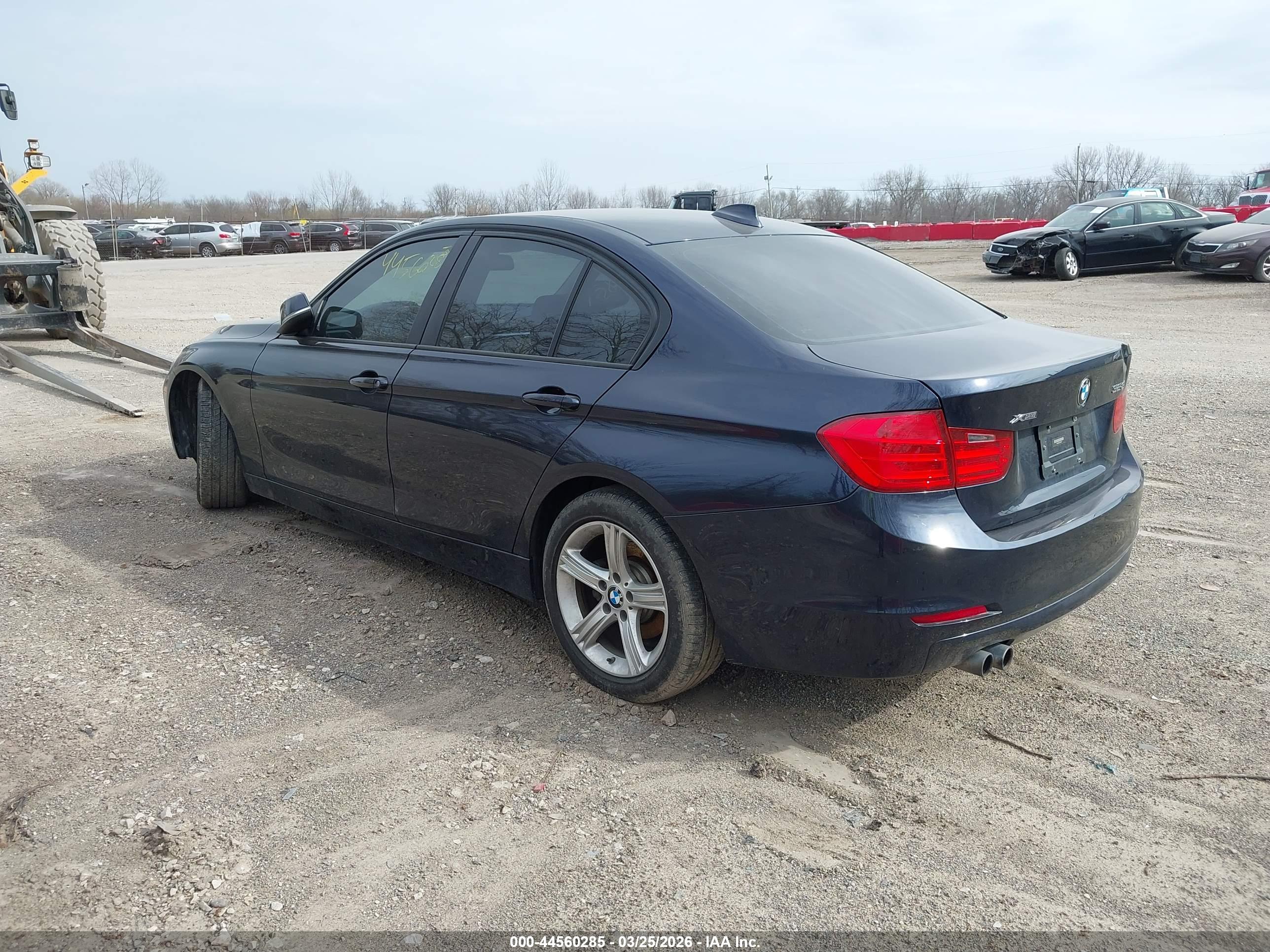 BMW 328I image 3