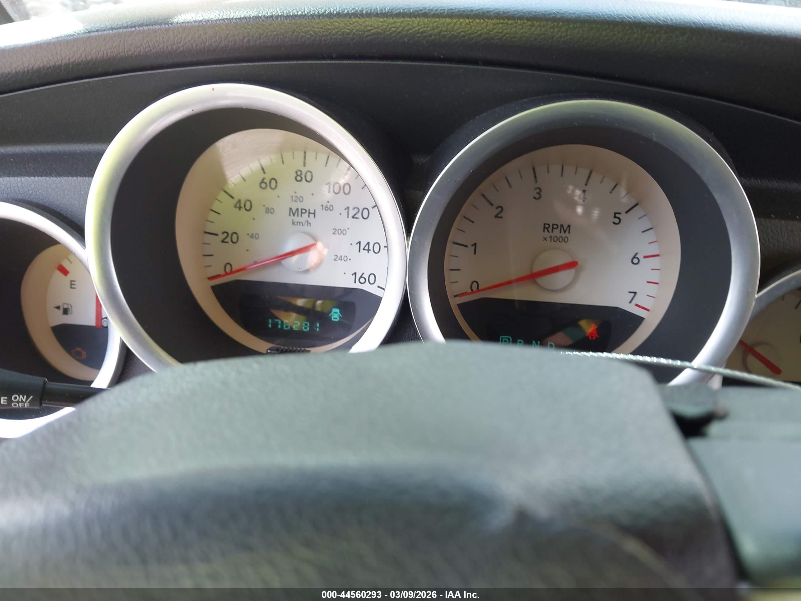 DODGE CHARGER image 7
