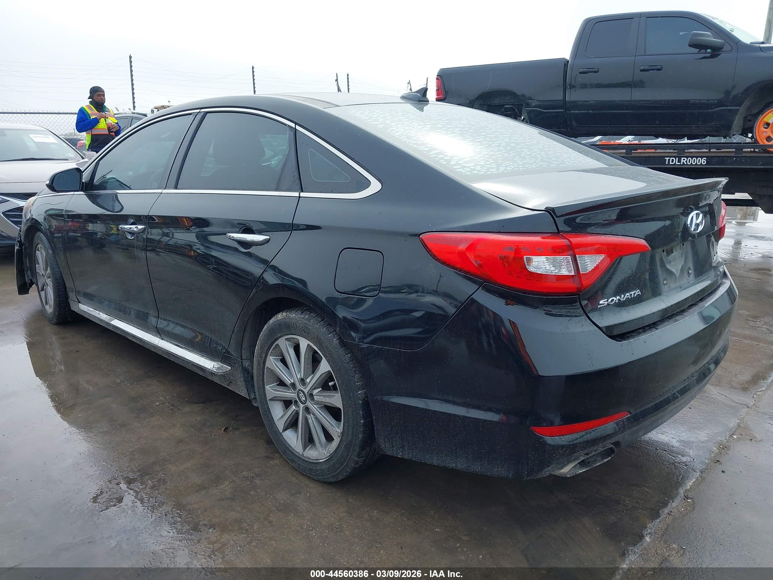 HYUNDAI SONATA image 3