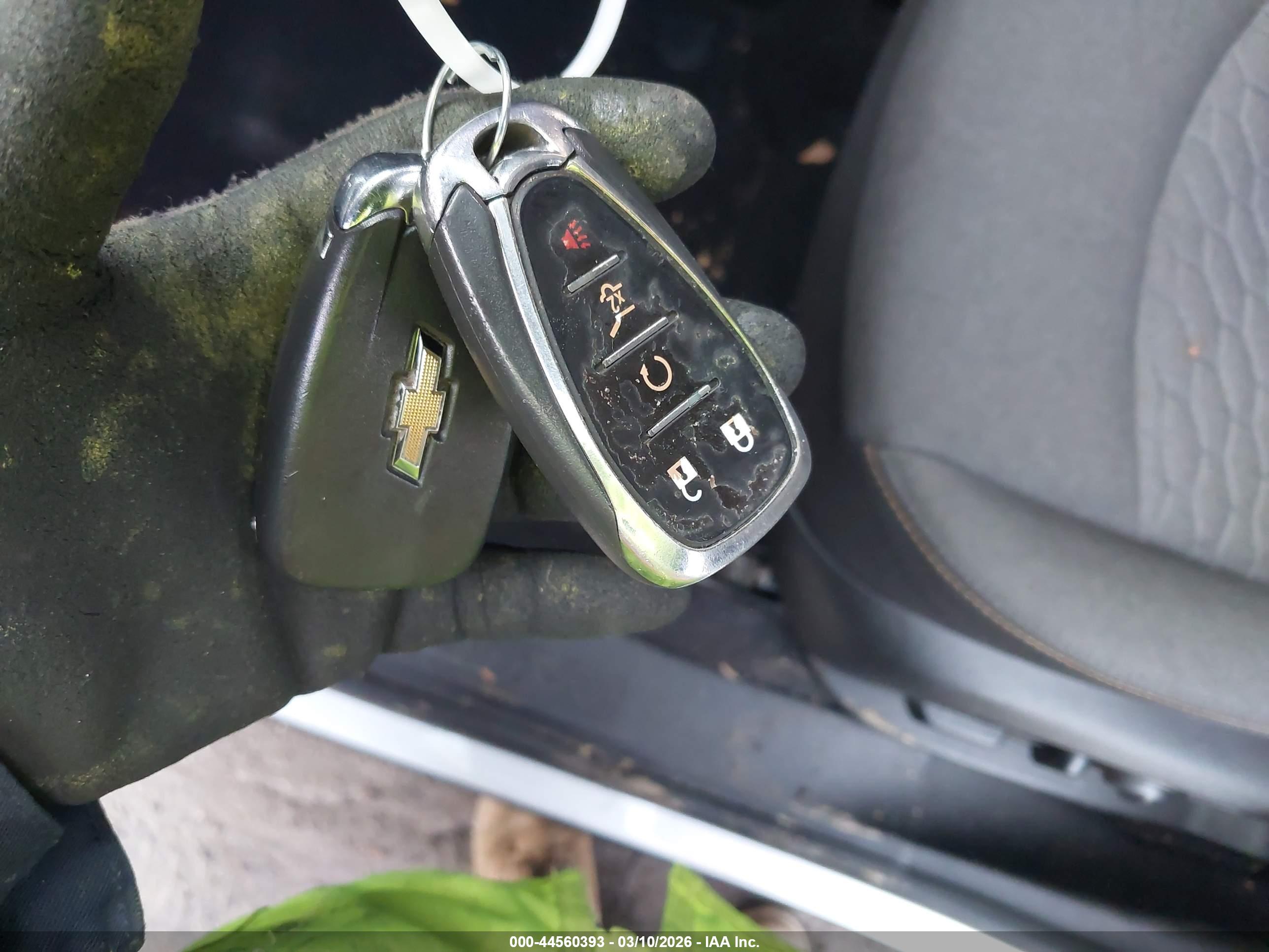 CHEVROLET EQUINOX image 11