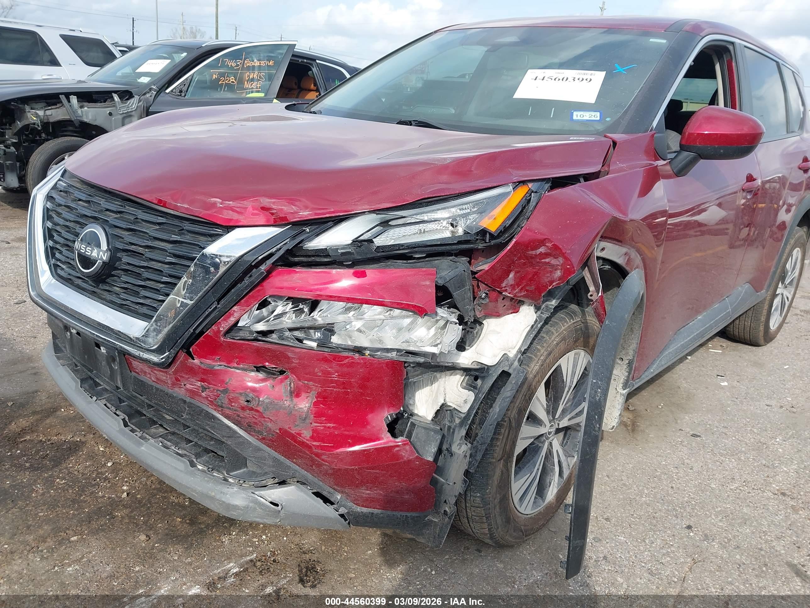 NISSAN ROGUE image 6