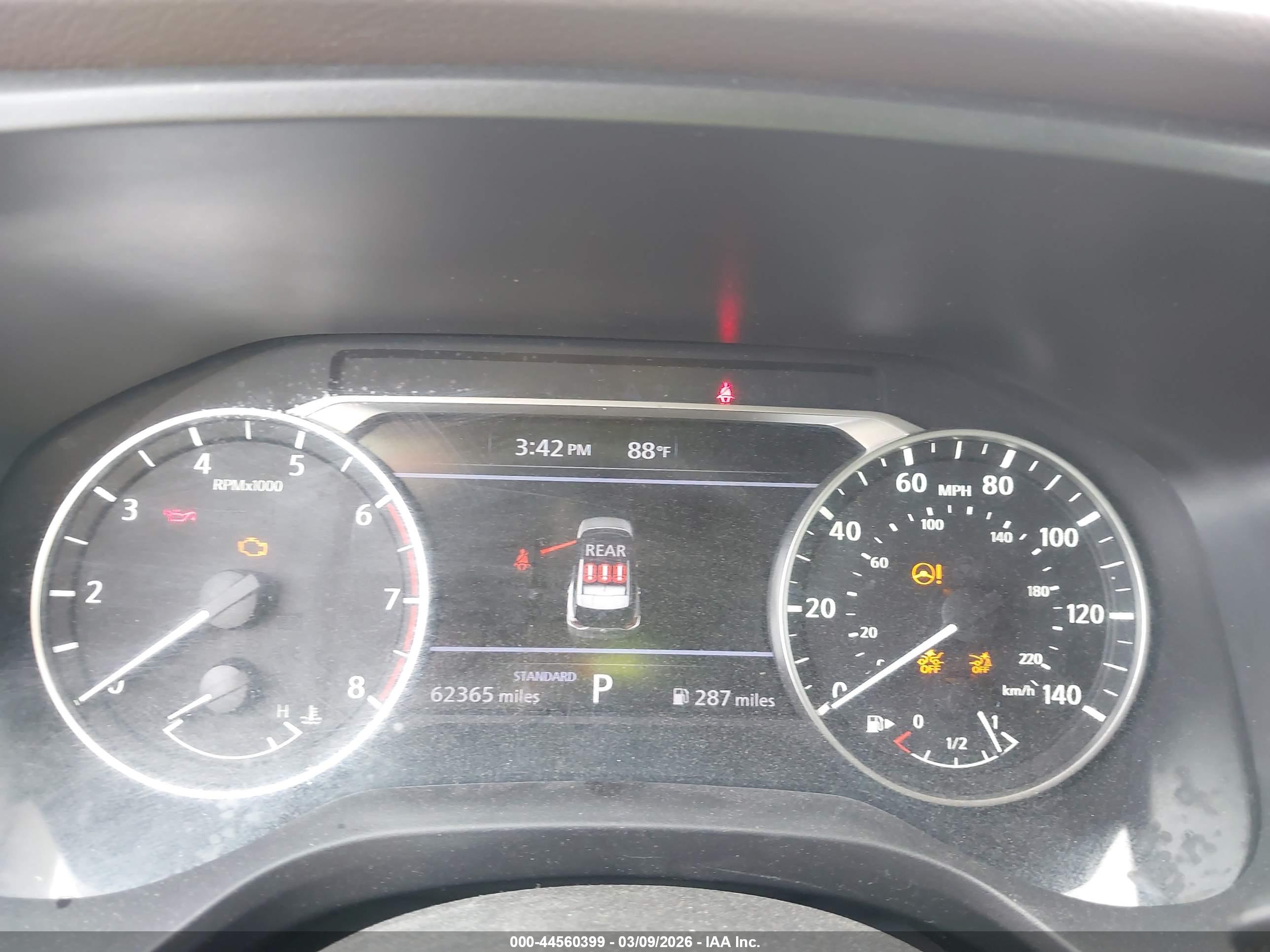 NISSAN ROGUE image 7