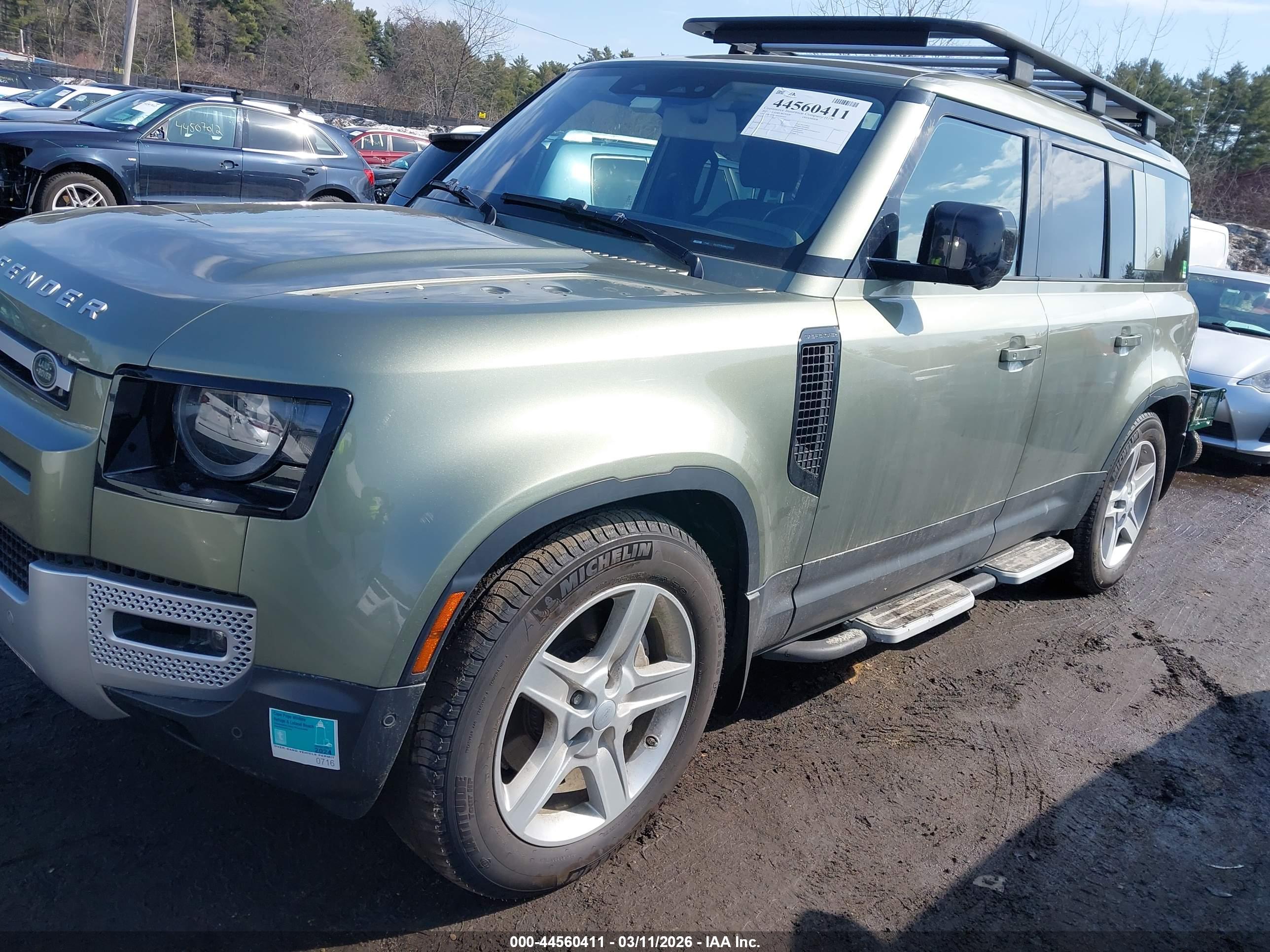 LAND ROVER image 2