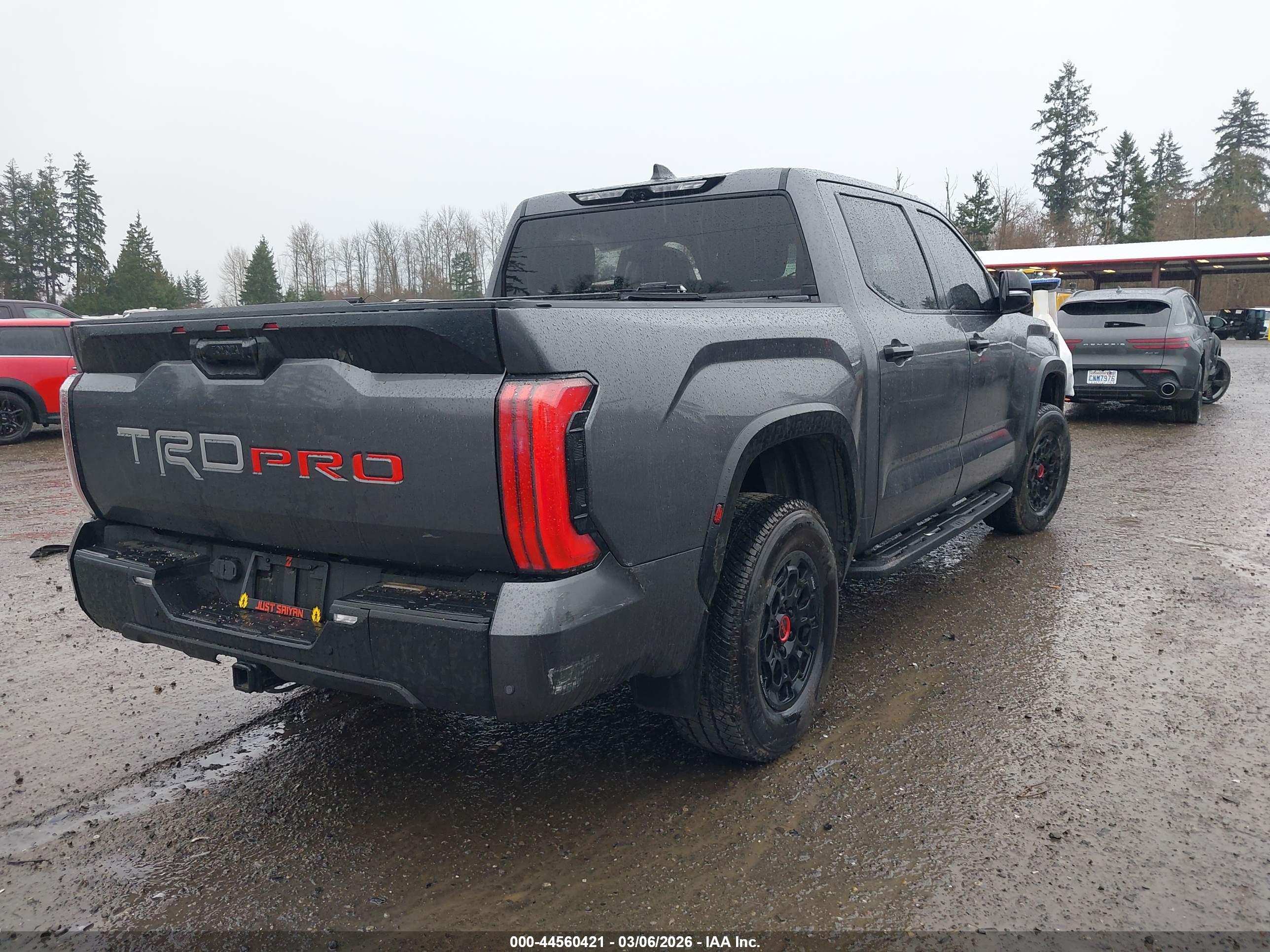 TOYOTA TUNDRA image 4