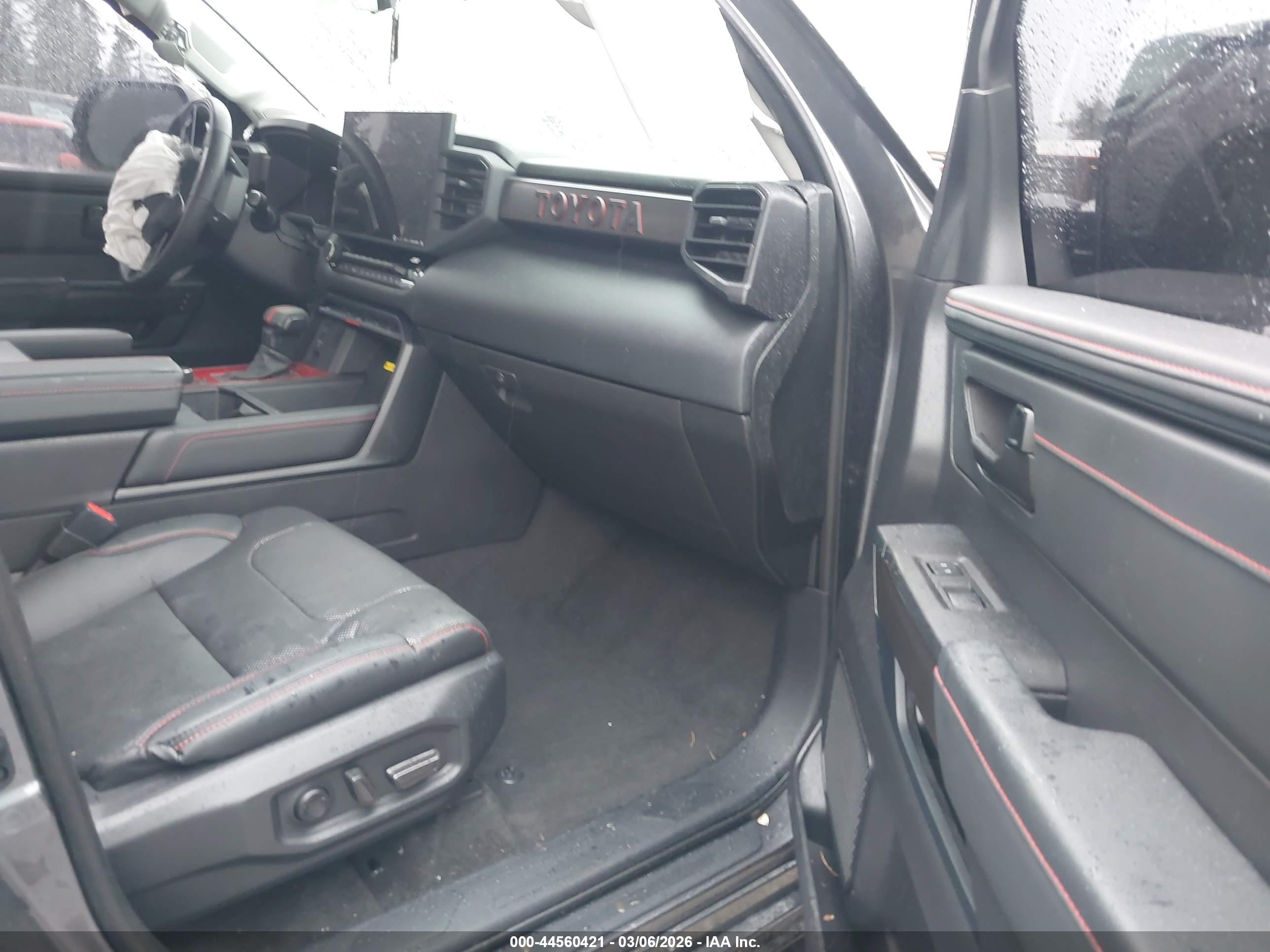 TOYOTA TUNDRA image 5