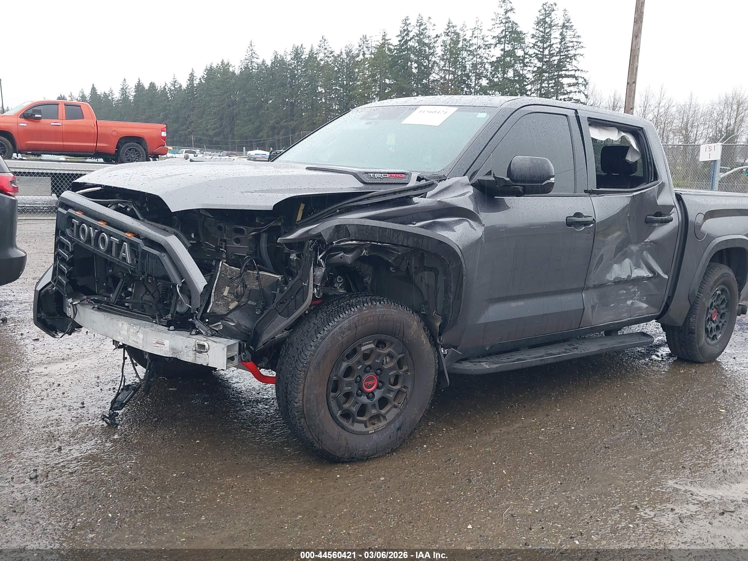 TOYOTA TUNDRA image 6