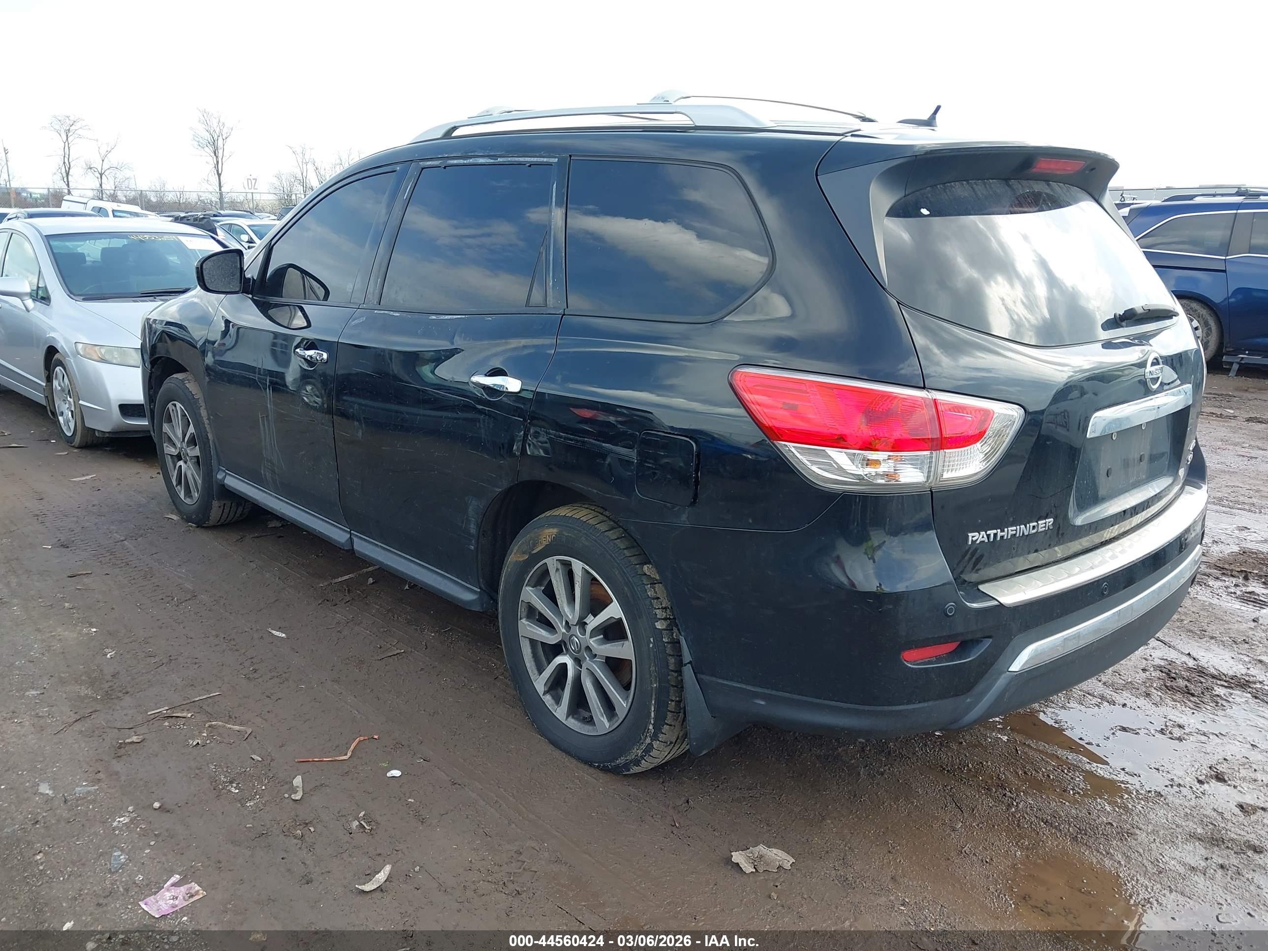 NISSAN PATHFINDER image 3