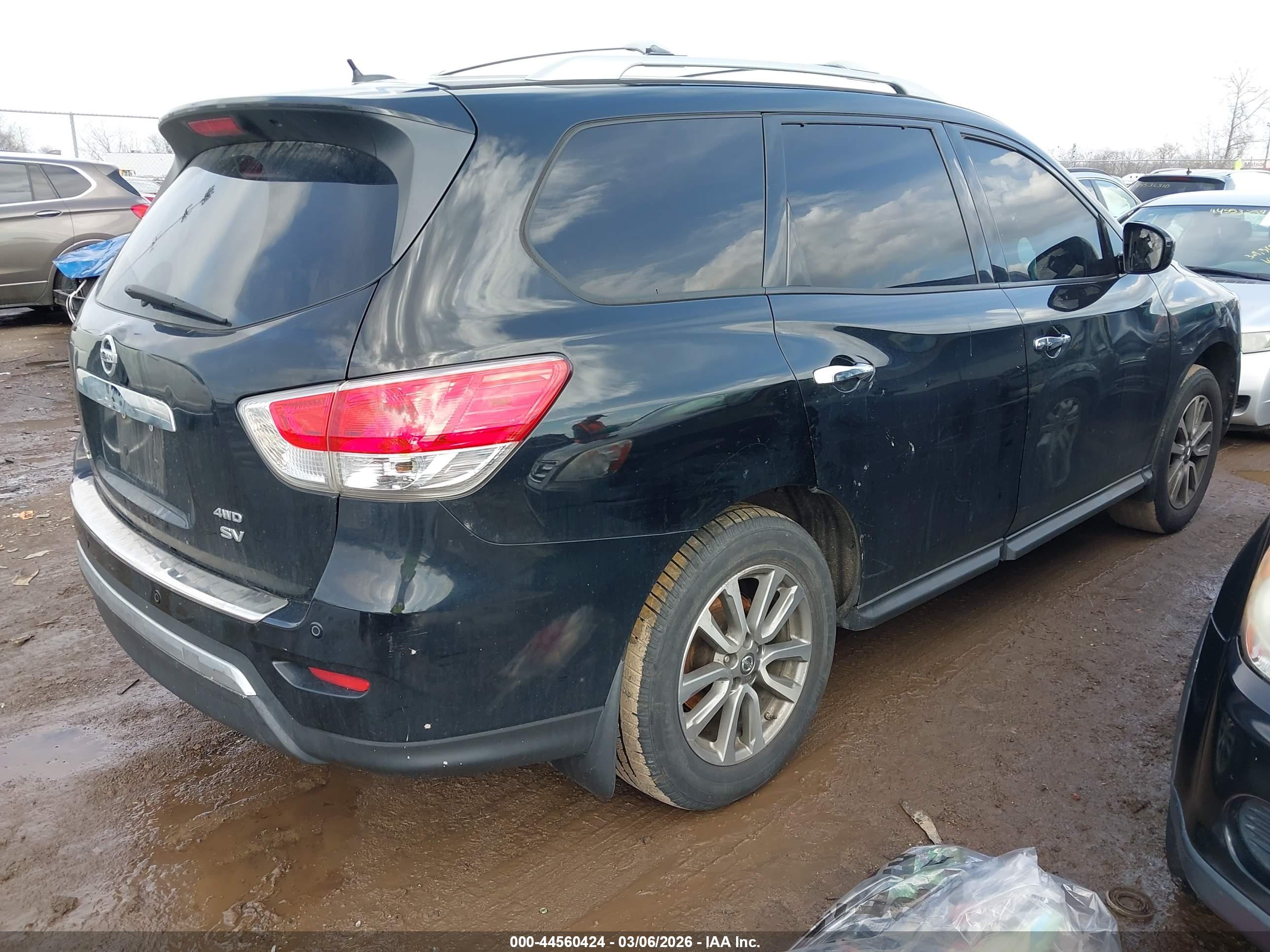 NISSAN PATHFINDER image 4
