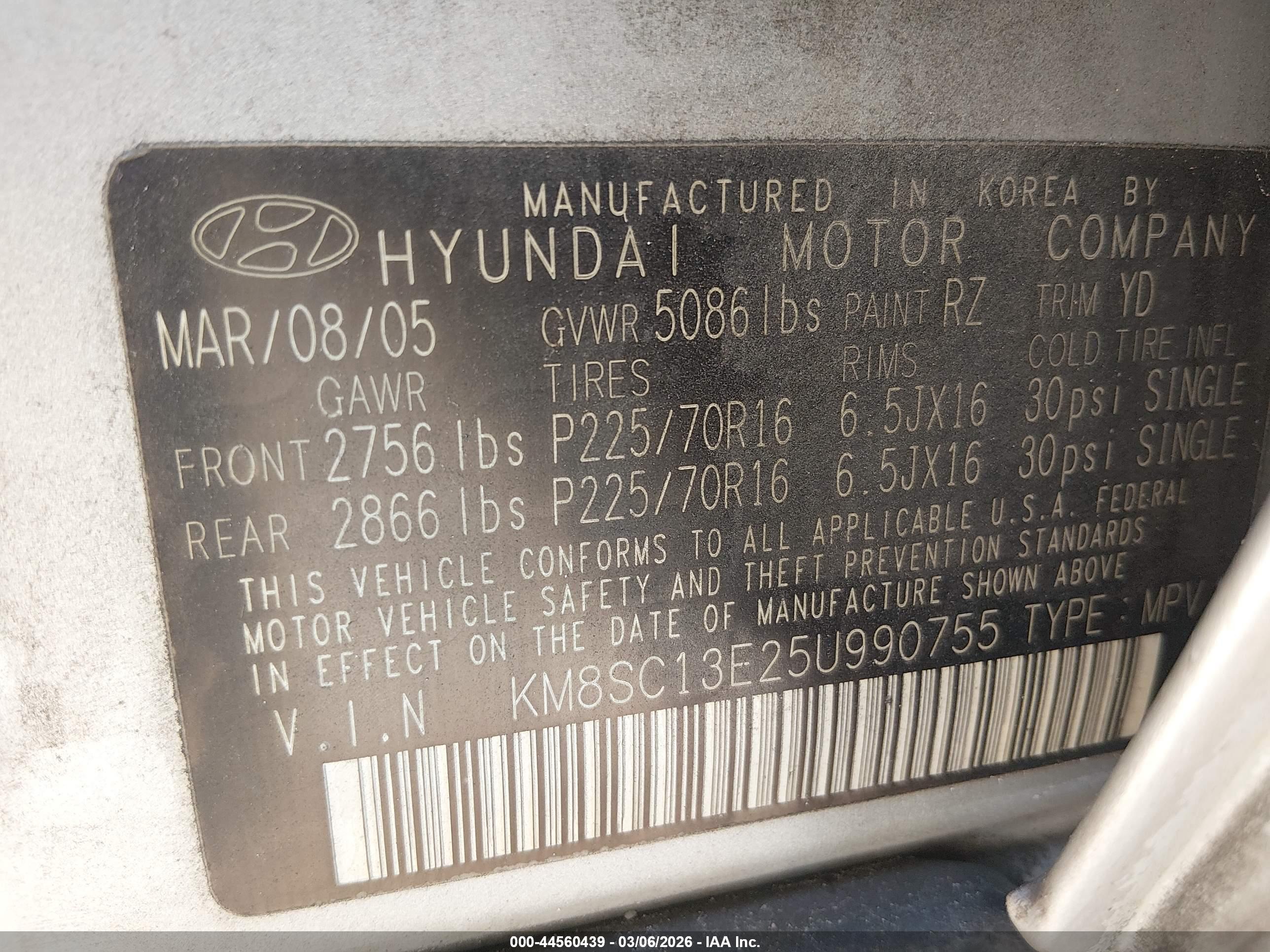 HYUNDAI SANTA image 9
