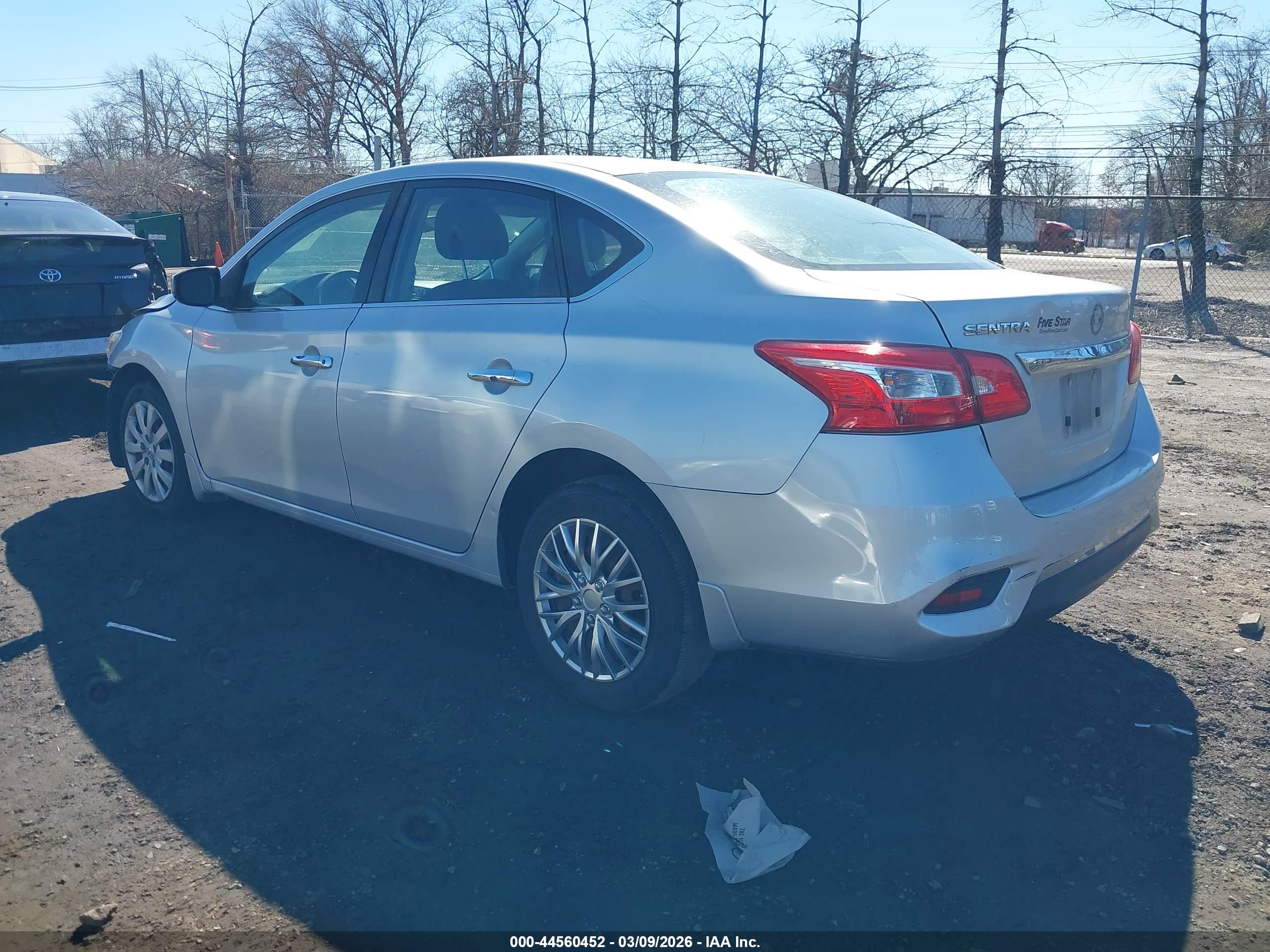 NISSAN SENTRA image 3