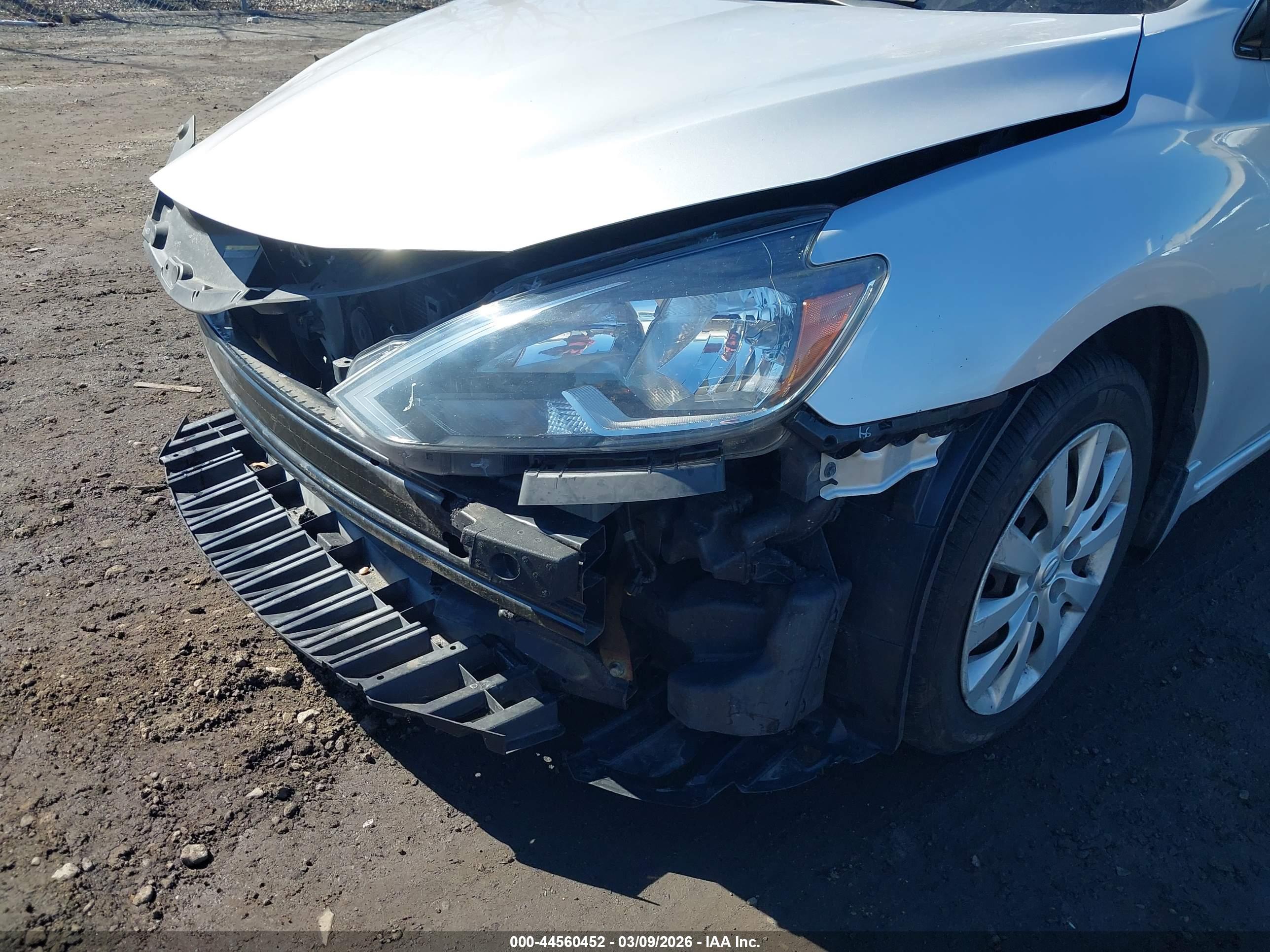 NISSAN SENTRA image 6