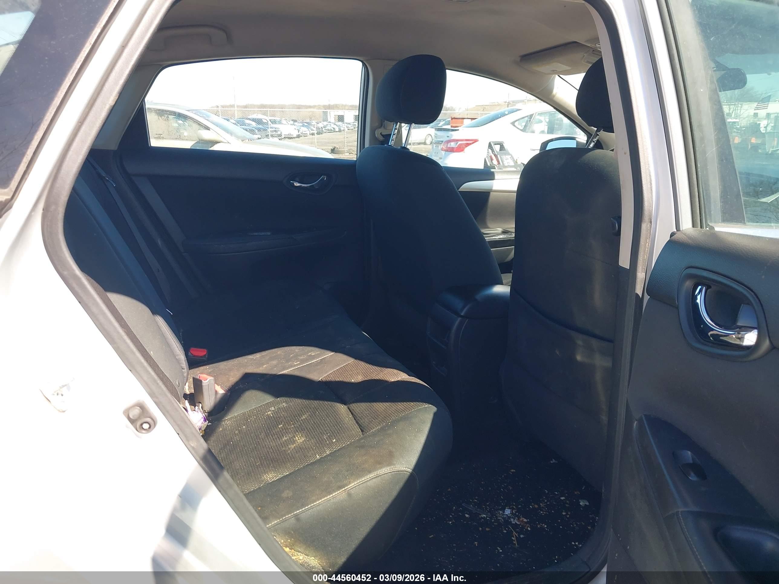 NISSAN SENTRA image 8