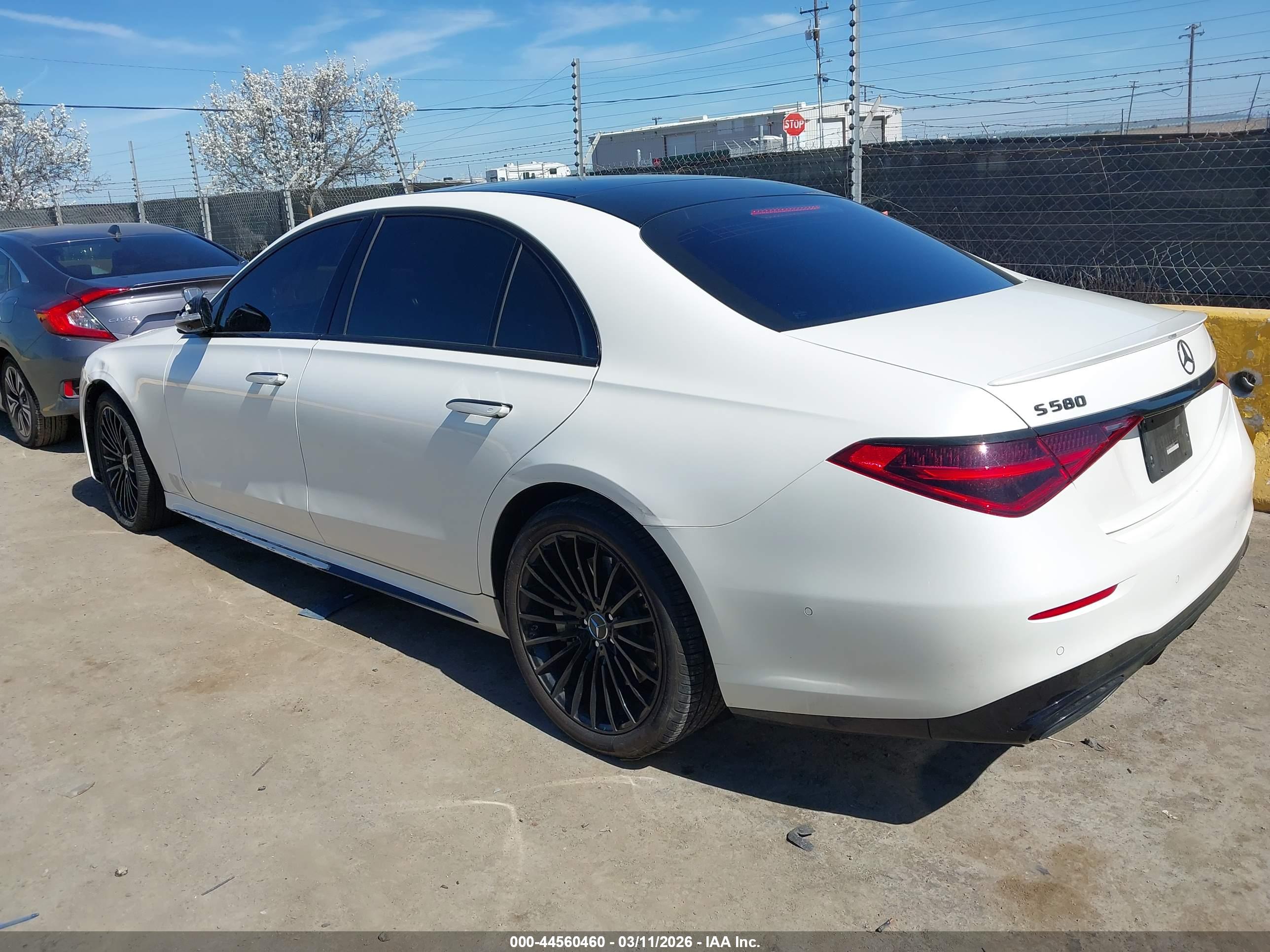 MERCEDES-BENZ S image 3
